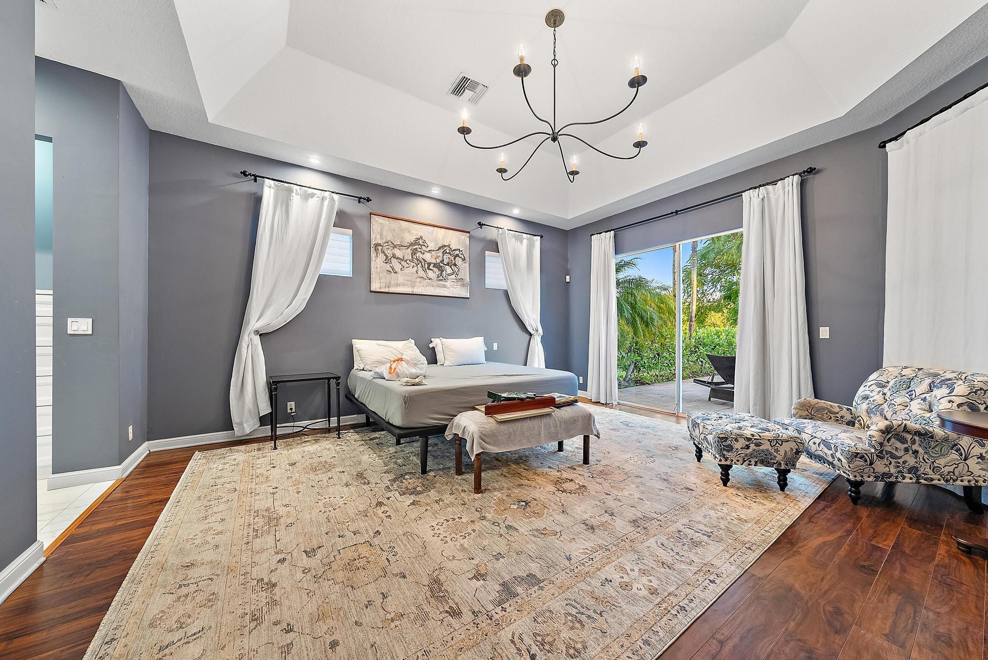 SADDLE TRAIL PARK OF WELL - Residential