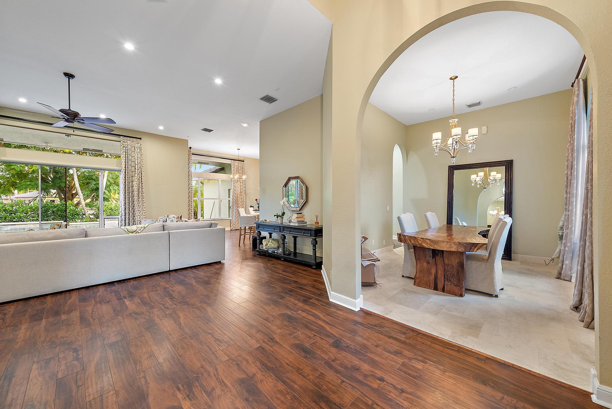 SADDLE TRAIL PARK OF WELL - Residential