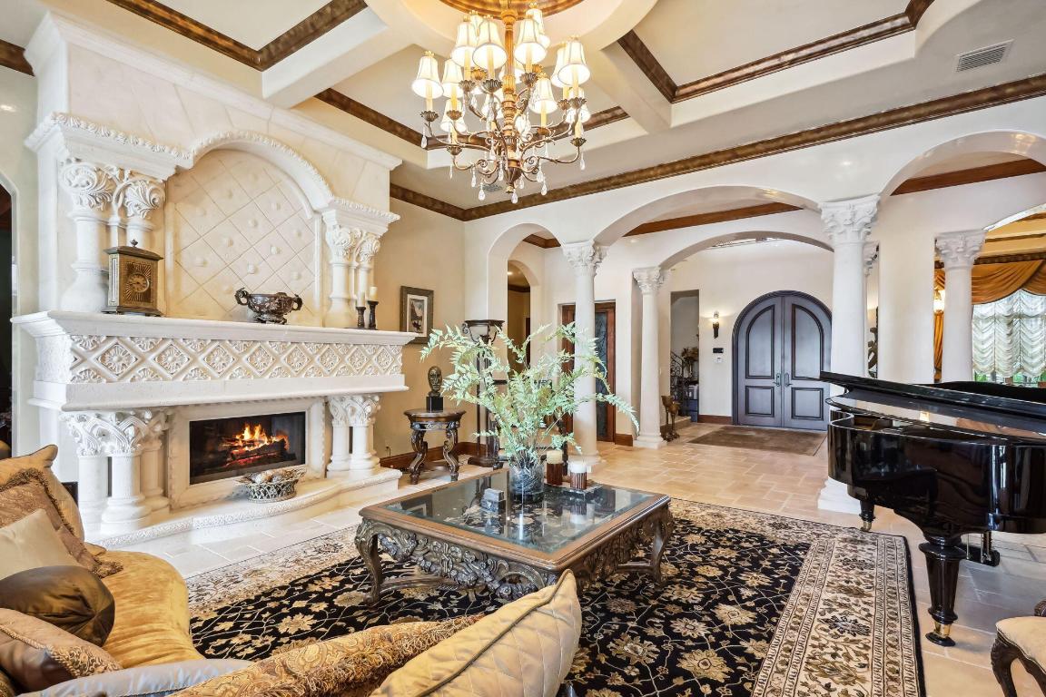 VENETIAN ISLES 1ST SEC - Residential