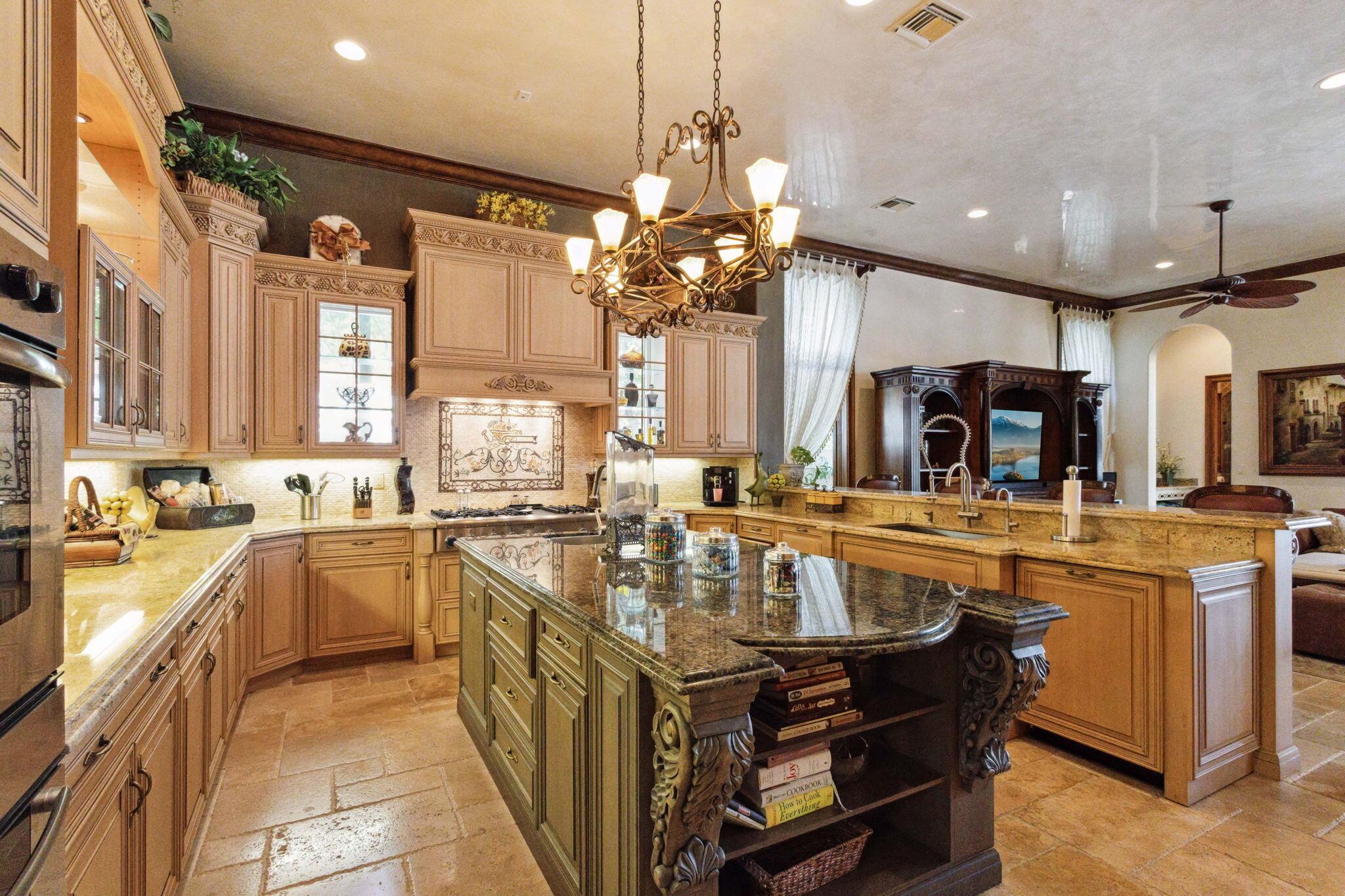 VENETIAN ISLES 1ST SEC - Residential