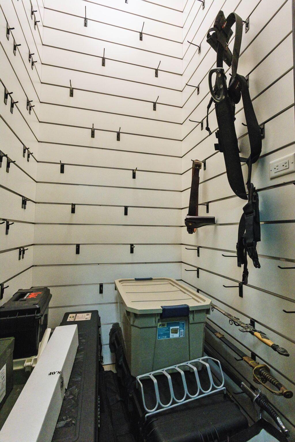 VENETIAN ISLES 1ST SEC - Residential