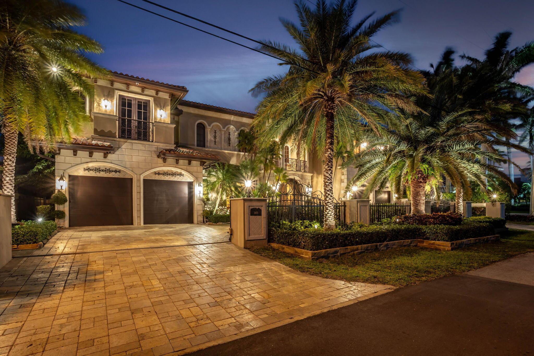 VENETIAN ISLES 1ST SEC - Residential