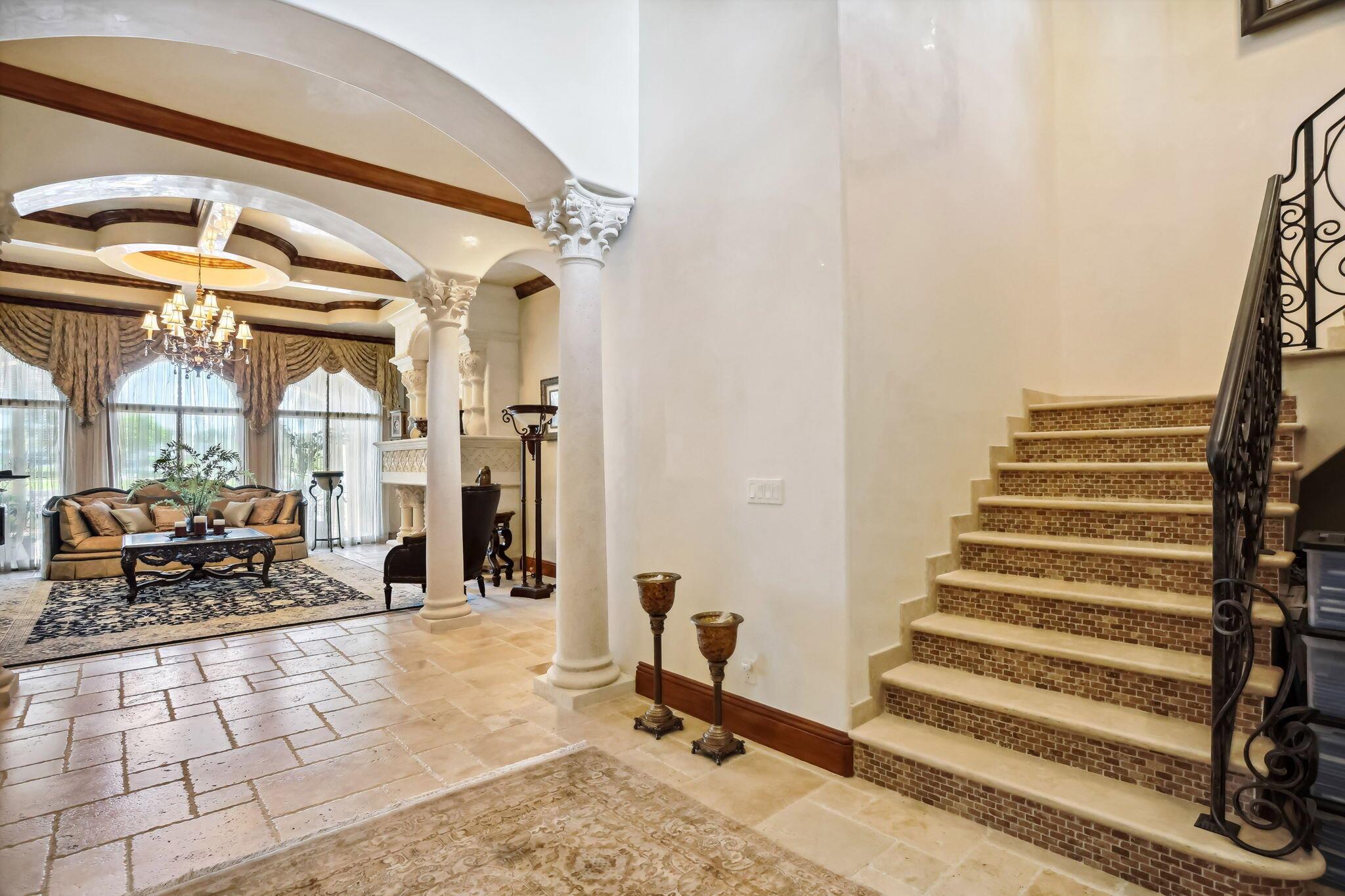 VENETIAN ISLES 1ST SEC - Residential