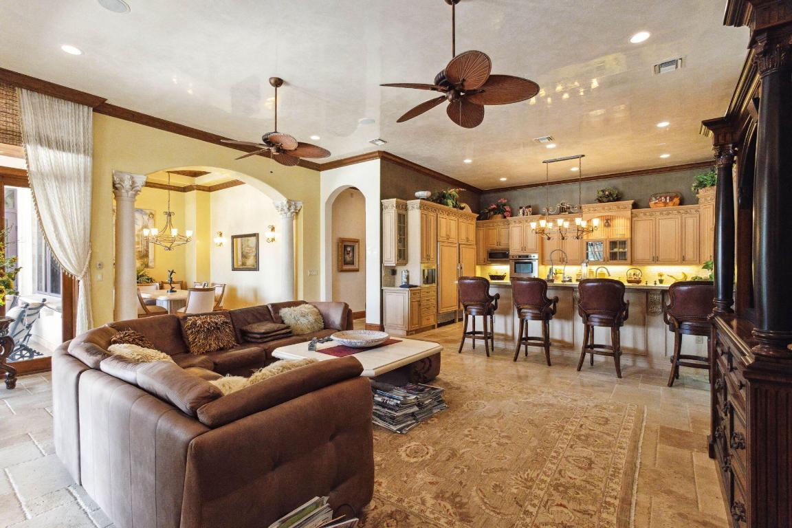 VENETIAN ISLES 1ST SEC - Residential