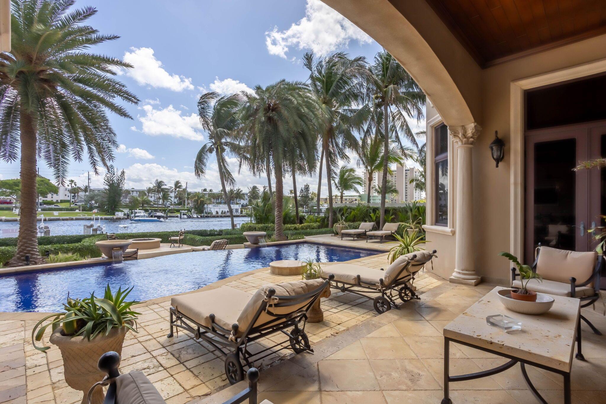 VENETIAN ISLES 1ST SEC - Residential