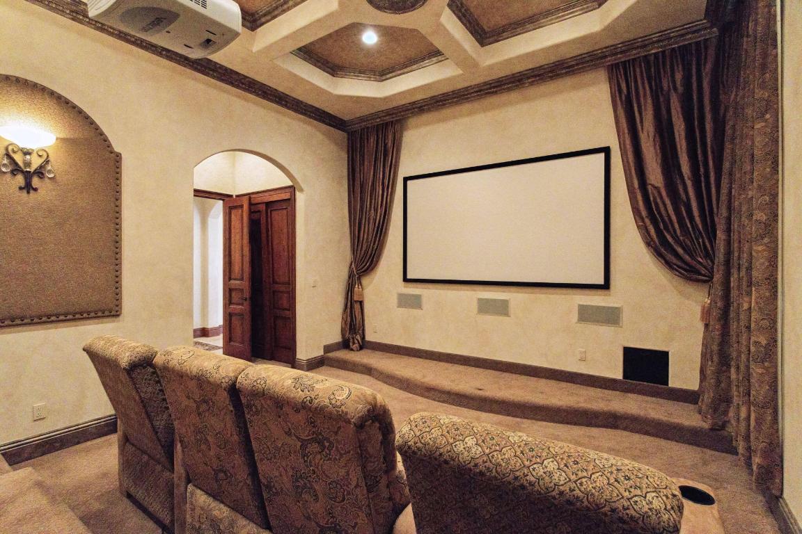 VENETIAN ISLES 1ST SEC - Residential