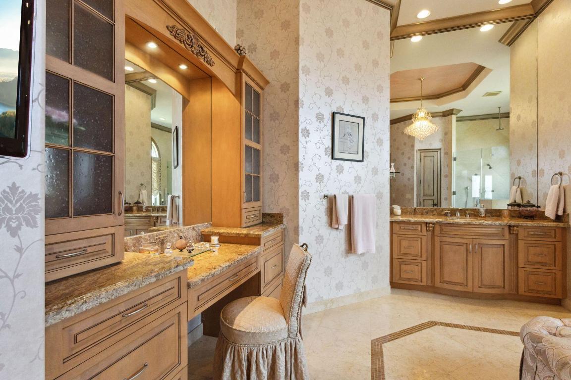 VENETIAN ISLES 1ST SEC - Residential