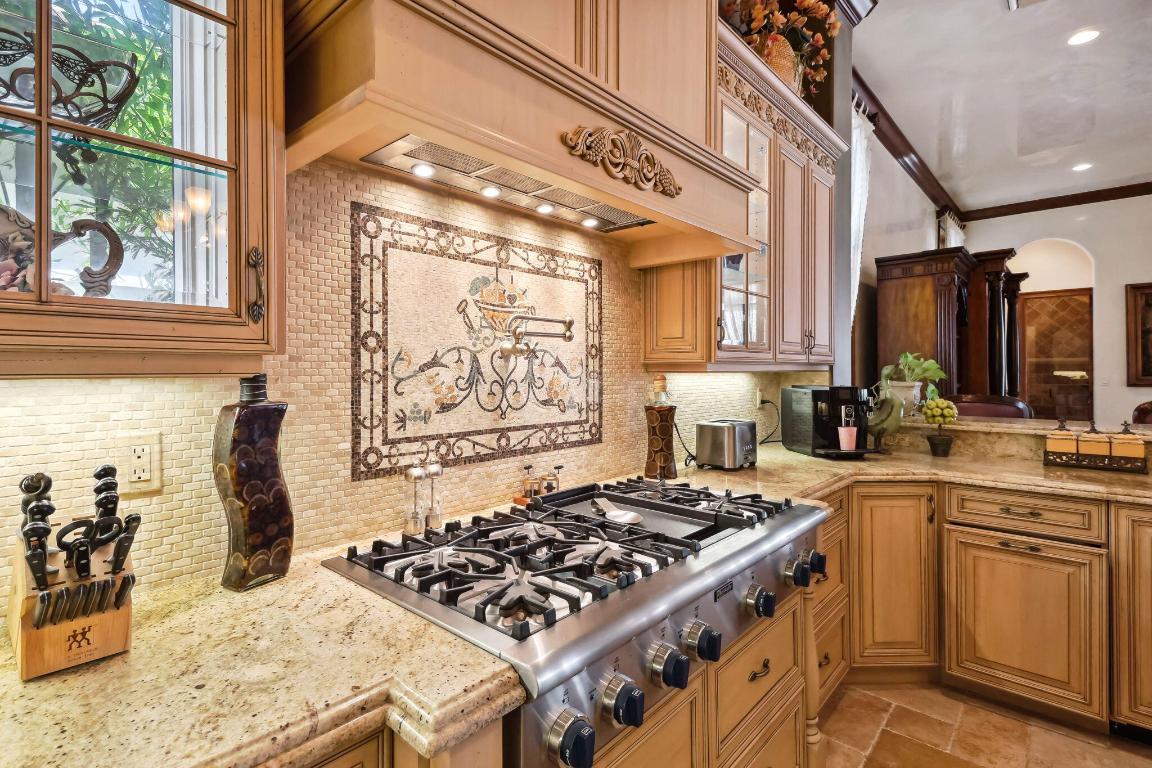 VENETIAN ISLES 1ST SEC - Residential