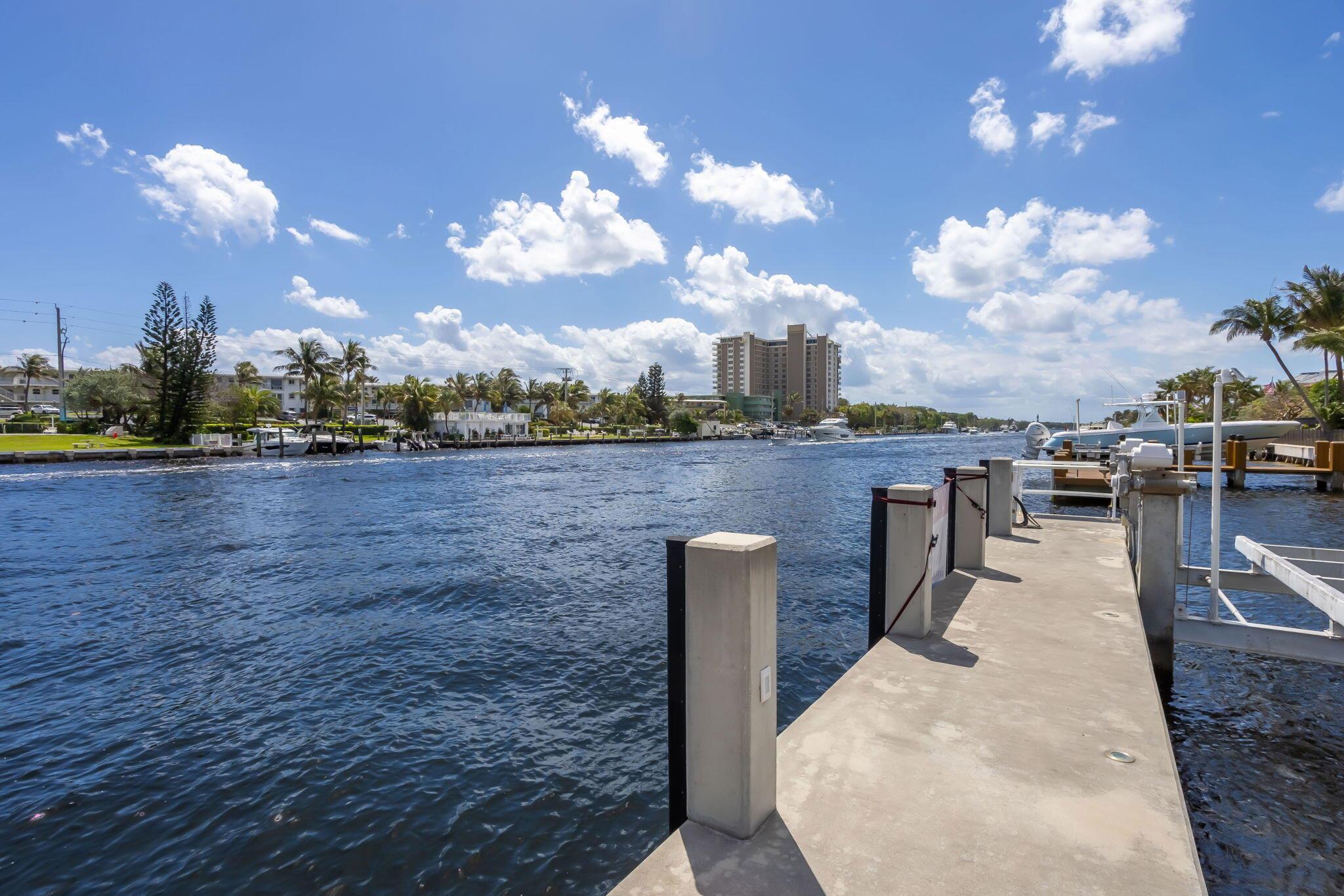 VENETIAN ISLES 1ST SEC - Residential