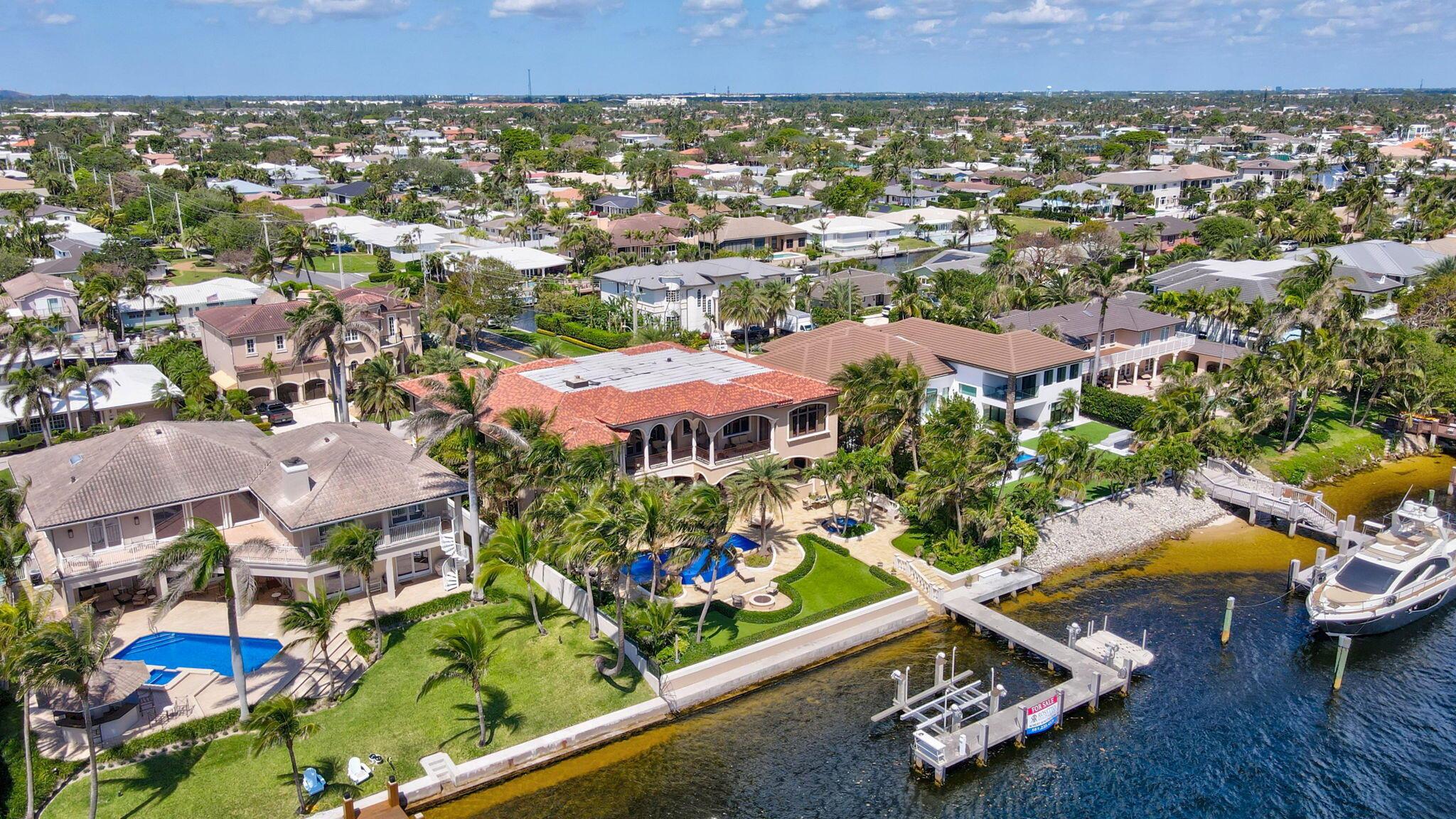 VENETIAN ISLES 1ST SEC - Residential