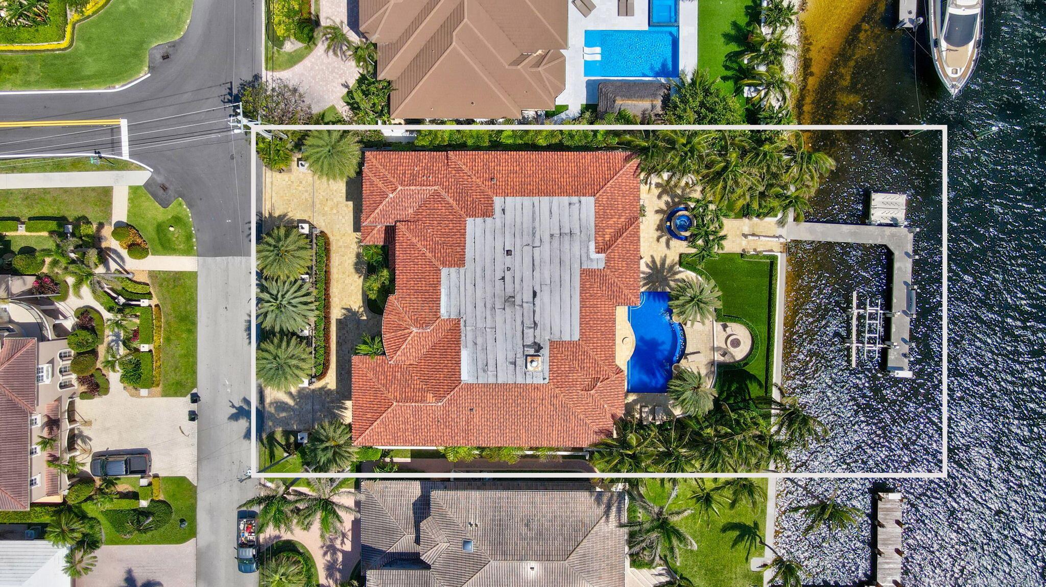 VENETIAN ISLES 1ST SEC - Residential