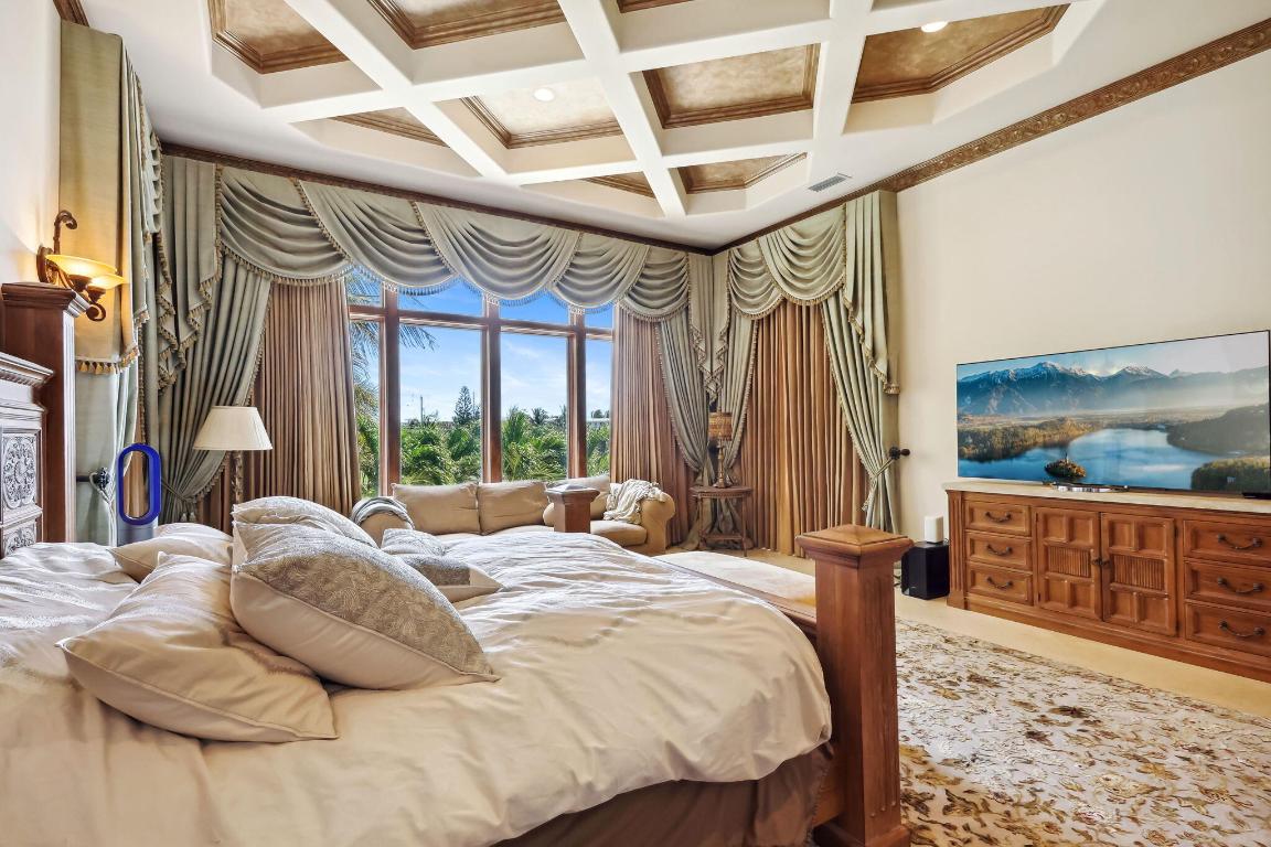 VENETIAN ISLES 1ST SEC - Residential