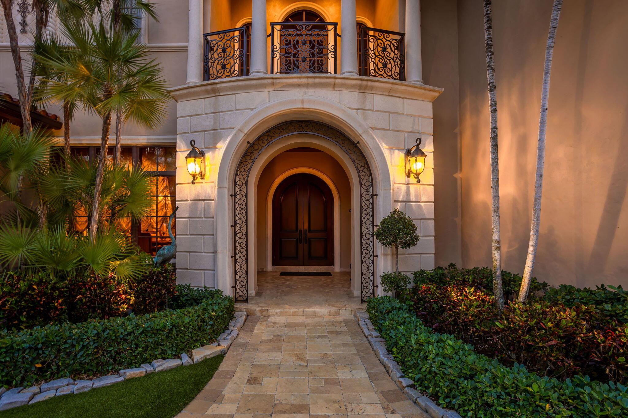 VENETIAN ISLES 1ST SEC - Residential