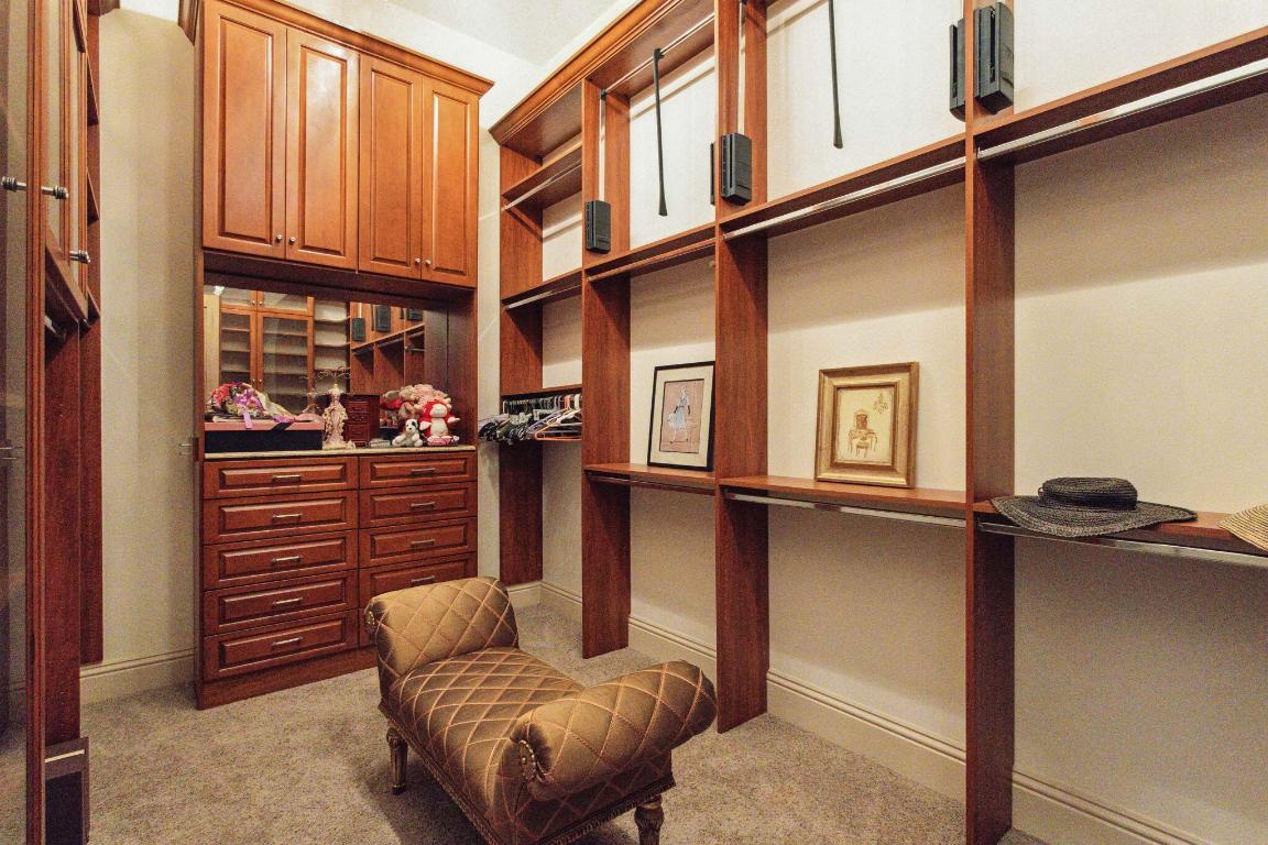 VENETIAN ISLES 1ST SEC - Residential