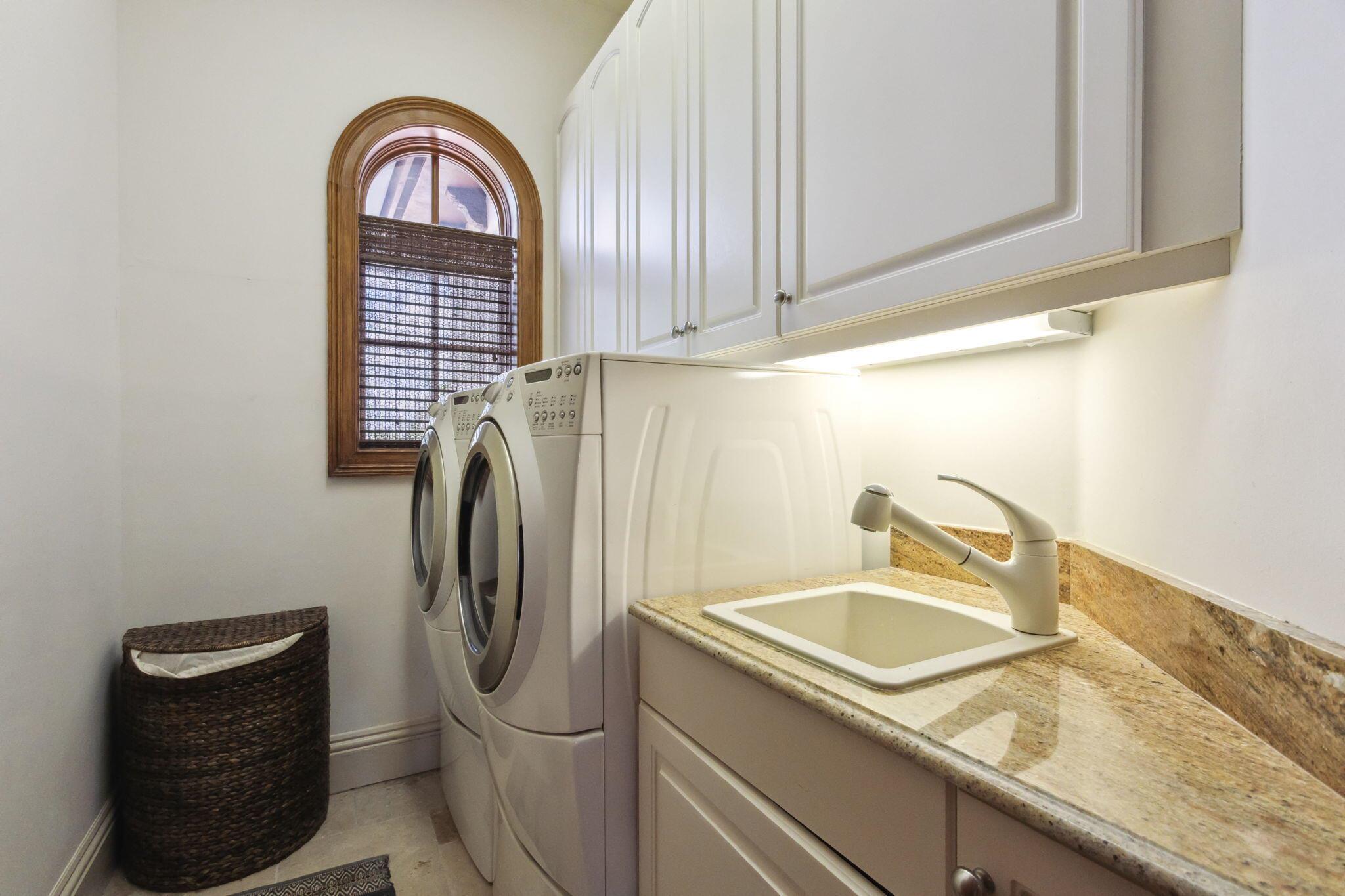 VENETIAN ISLES 1ST SEC - Residential