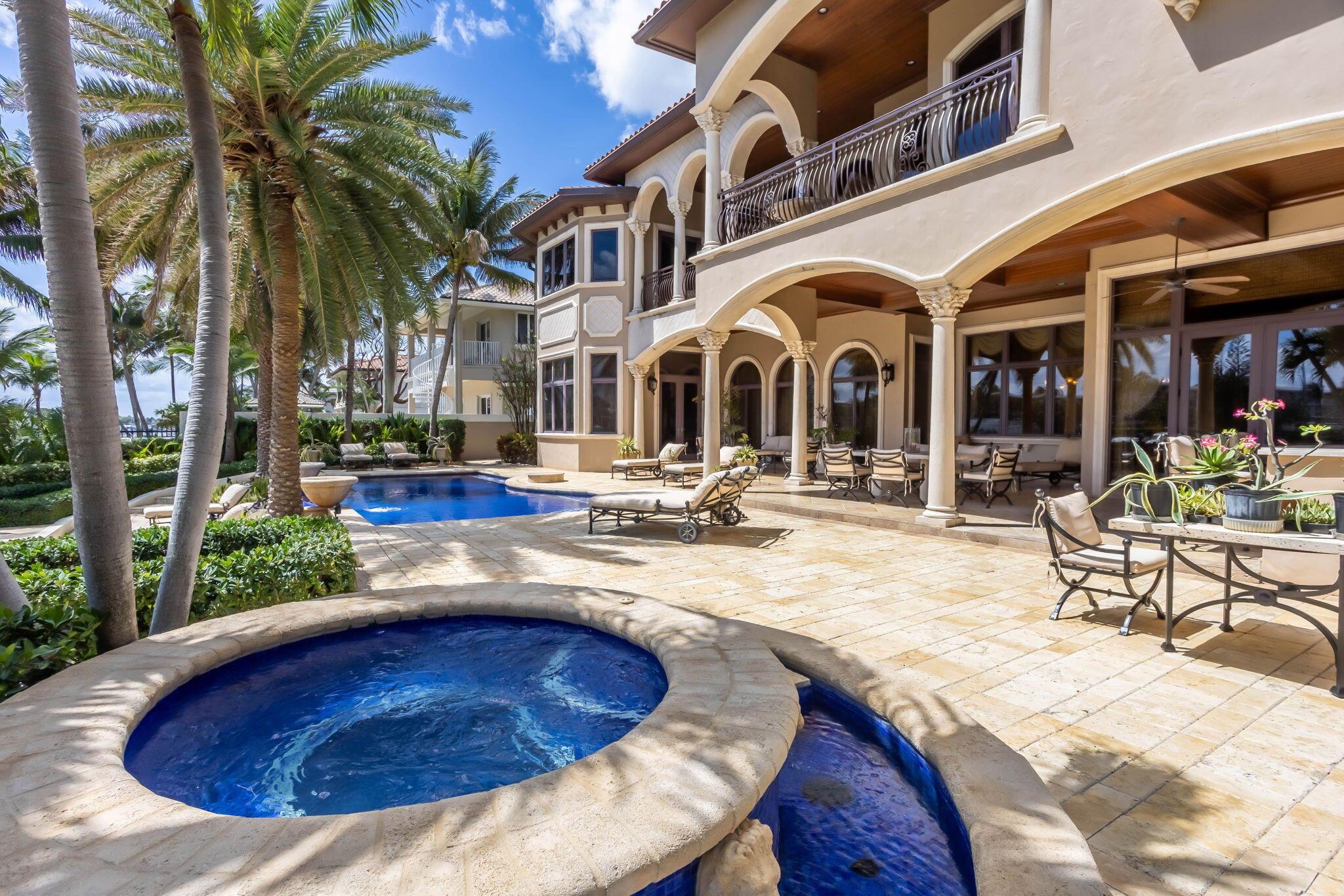 VENETIAN ISLES 1ST SEC - Residential