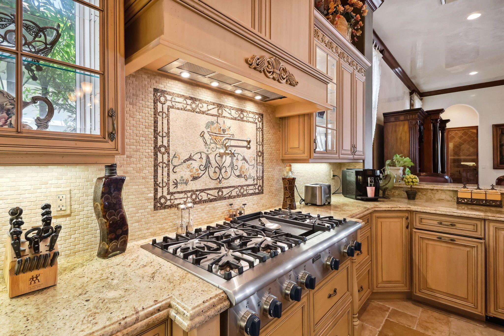 VENETIAN ISLES 1ST SEC - Residential