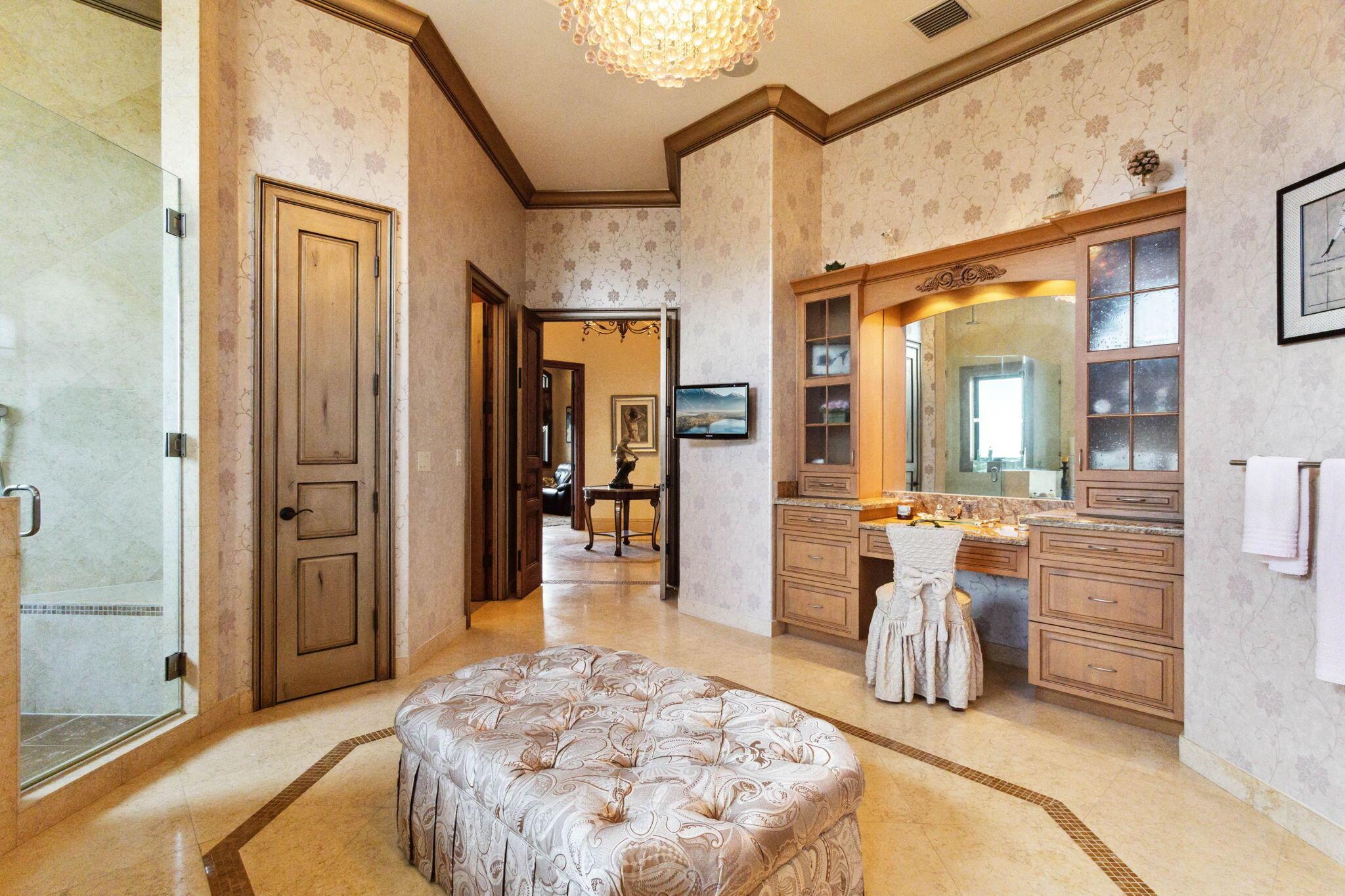 VENETIAN ISLES 1ST SEC - Residential