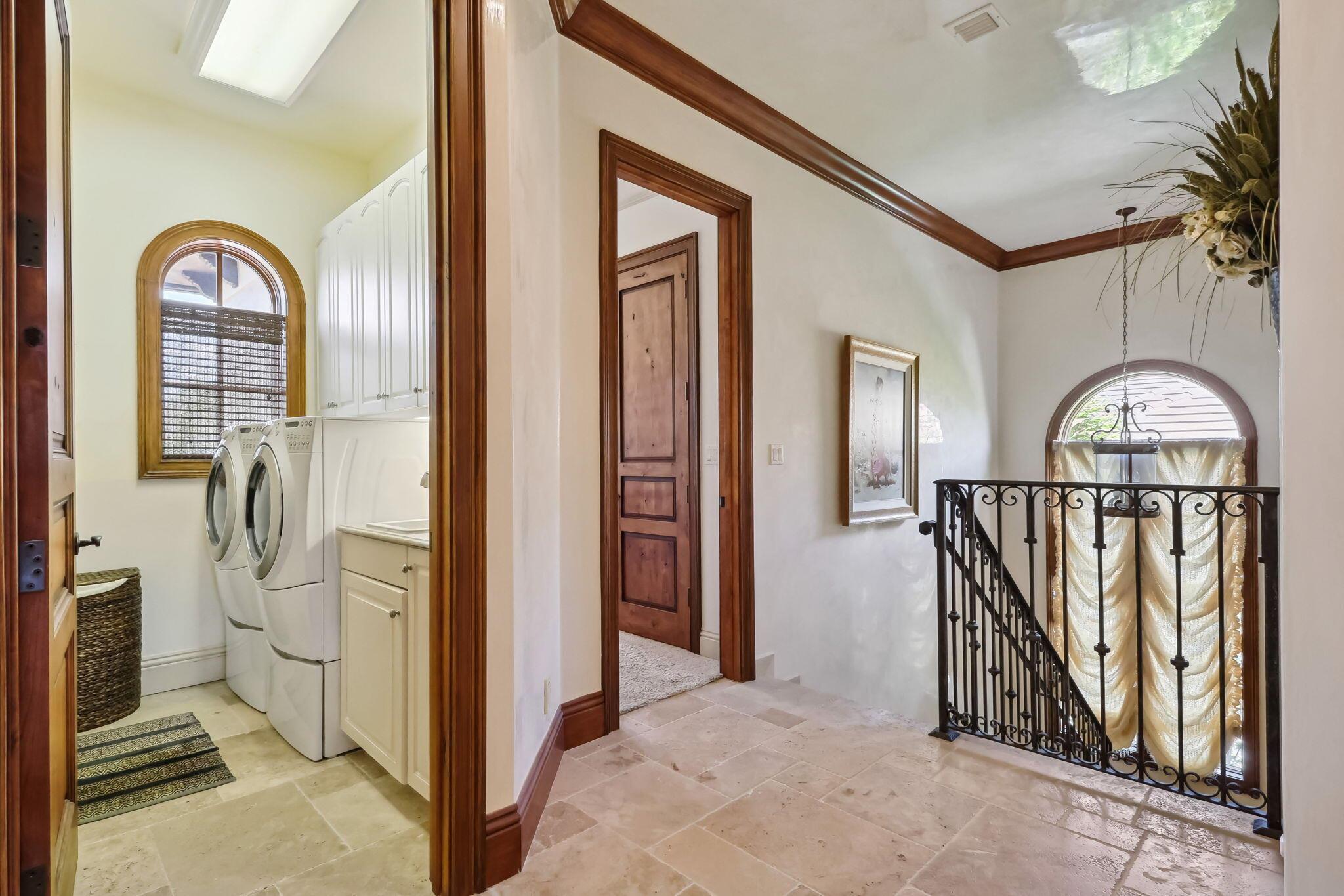 VENETIAN ISLES 1ST SEC - Residential