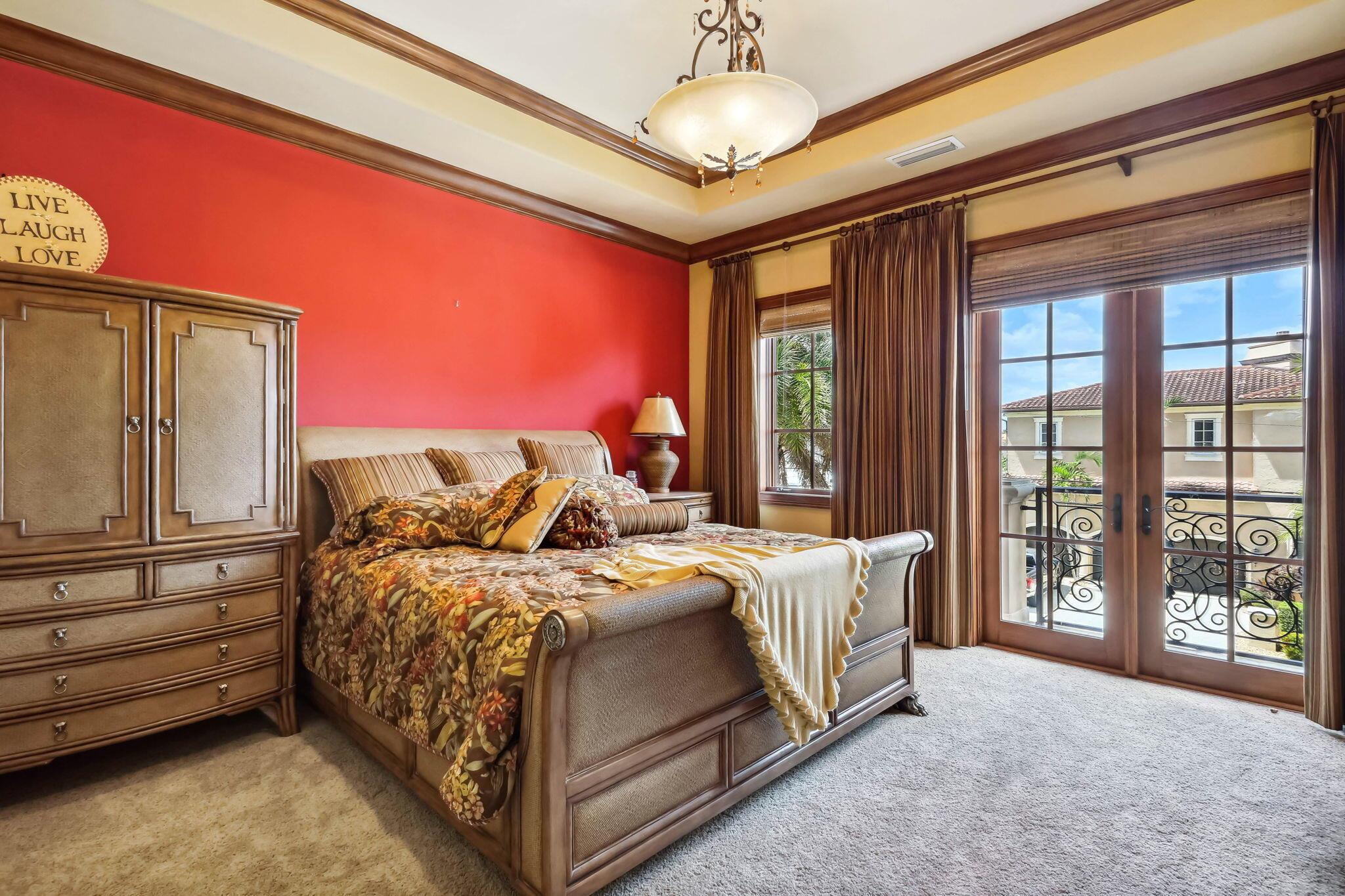 VENETIAN ISLES 1ST SEC - Residential