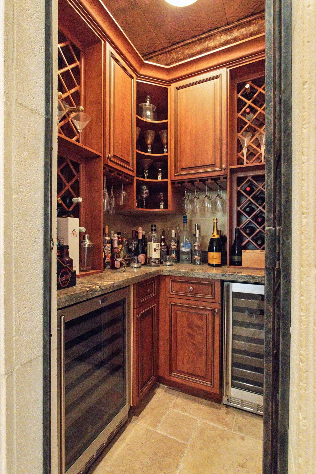 VENETIAN ISLES 1ST SEC - Residential