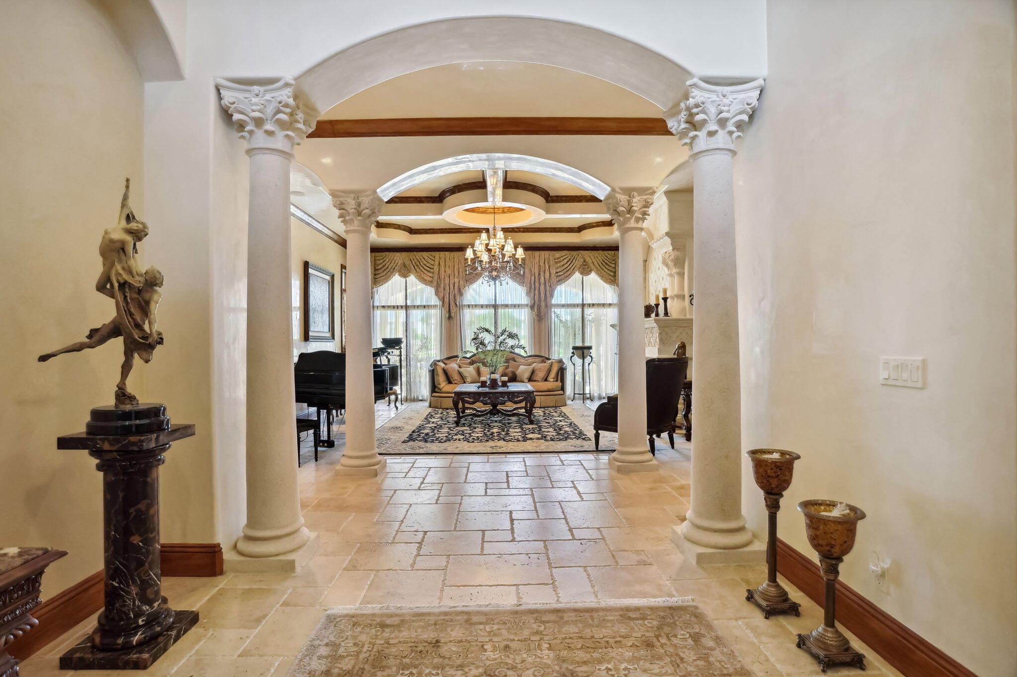 VENETIAN ISLES 1ST SEC - Residential