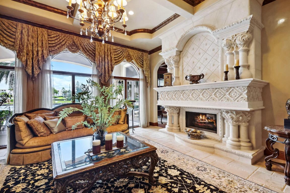 VENETIAN ISLES 1ST SEC - Residential