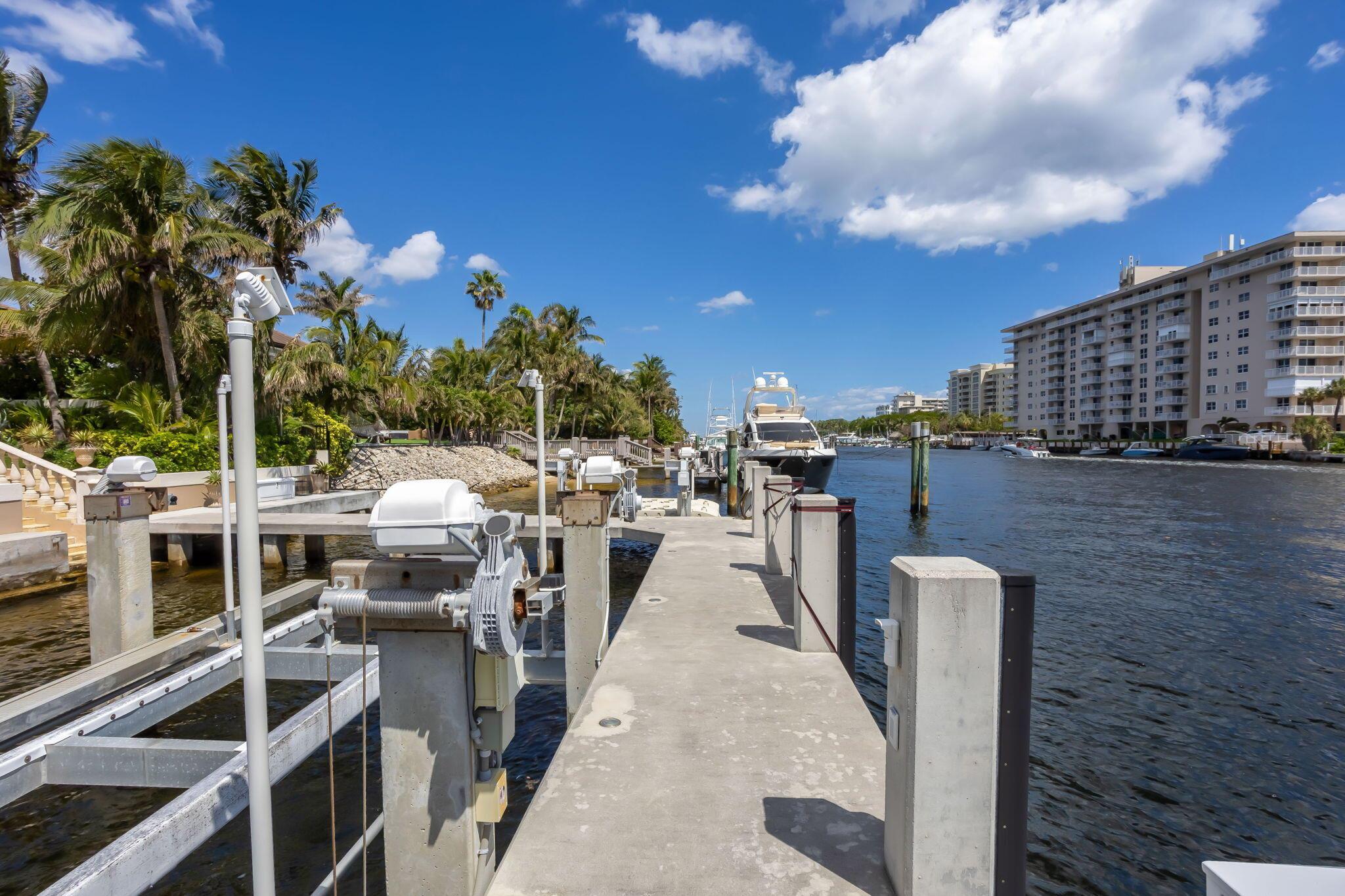 VENETIAN ISLES 1ST SEC - Residential