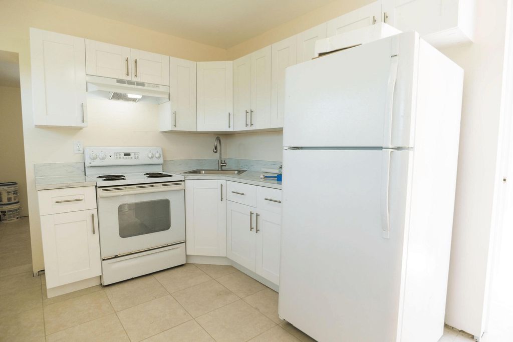 Photo of 141 NW 13th Avenue, Boynton Beach, FL 33435 (MLS # B26003226)