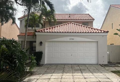 Single Family Residence in Hollywood FL 3780 Amalfi Drive Drive Dr.jpg
