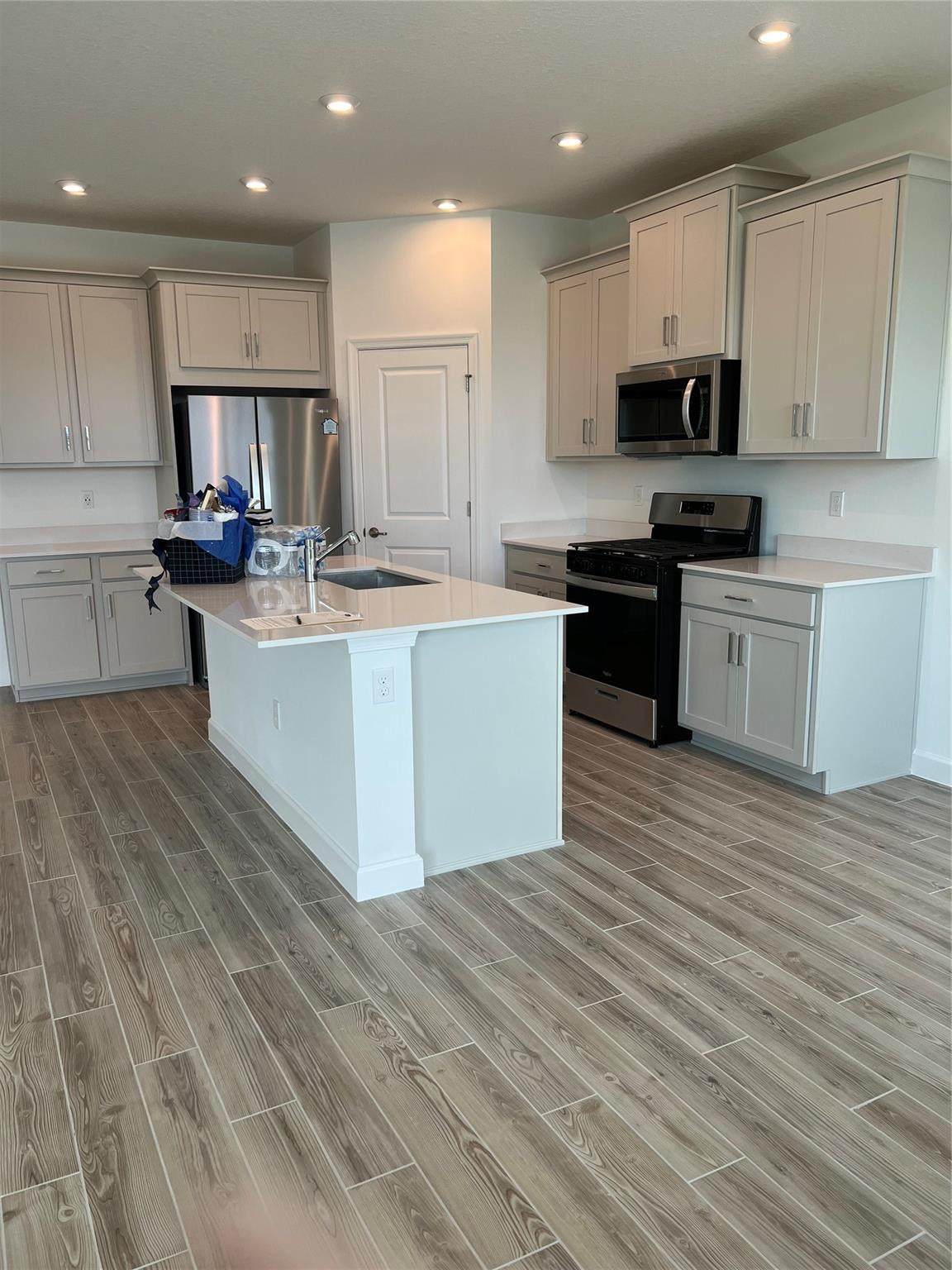 CADENCE PHASE II - Residential