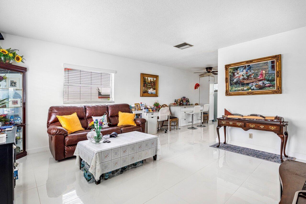 MAINLANDS OF TAMARAC LAKE - Residential