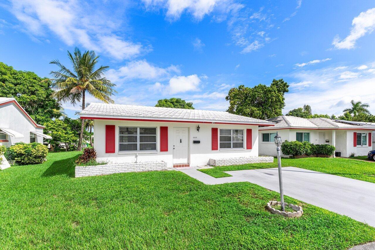 6809 NW 75th Street