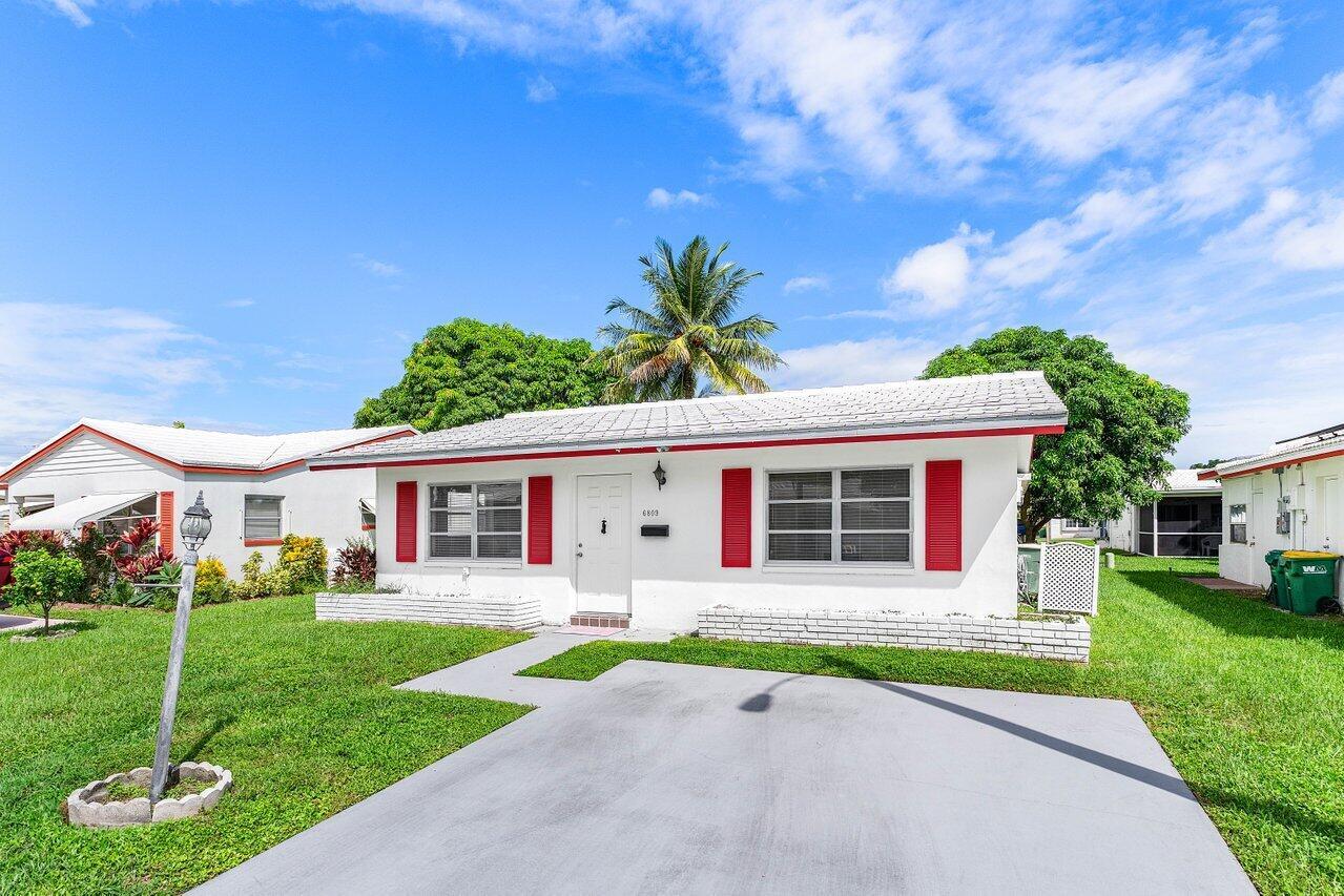 6809 NW 75th Street