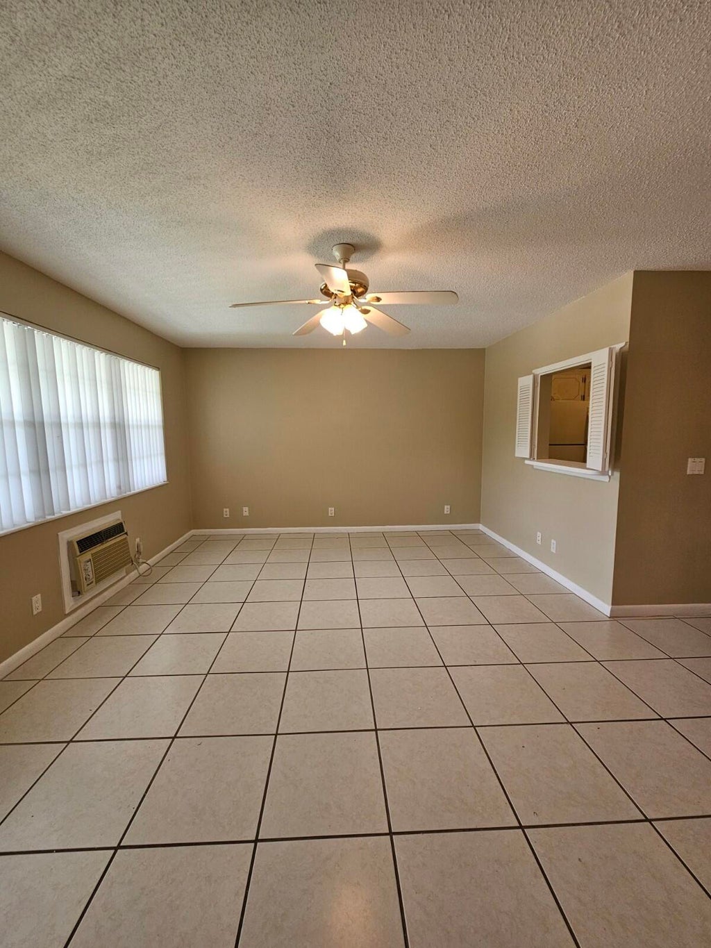 Photo of 289 CAMDEN L, West Palm Beach, FL 33417 (MLS # B26076776)