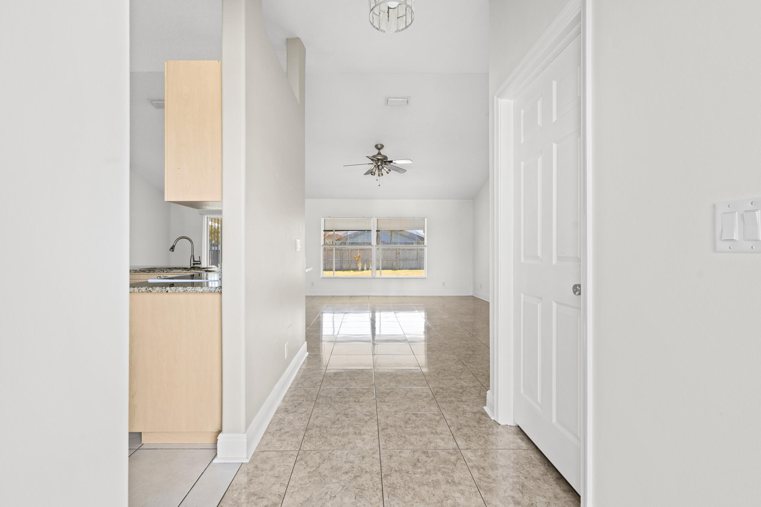 PORT ST LUCIE-SECTION 16- BLK 1484 LOT 30 (MAP 44/ - Residential