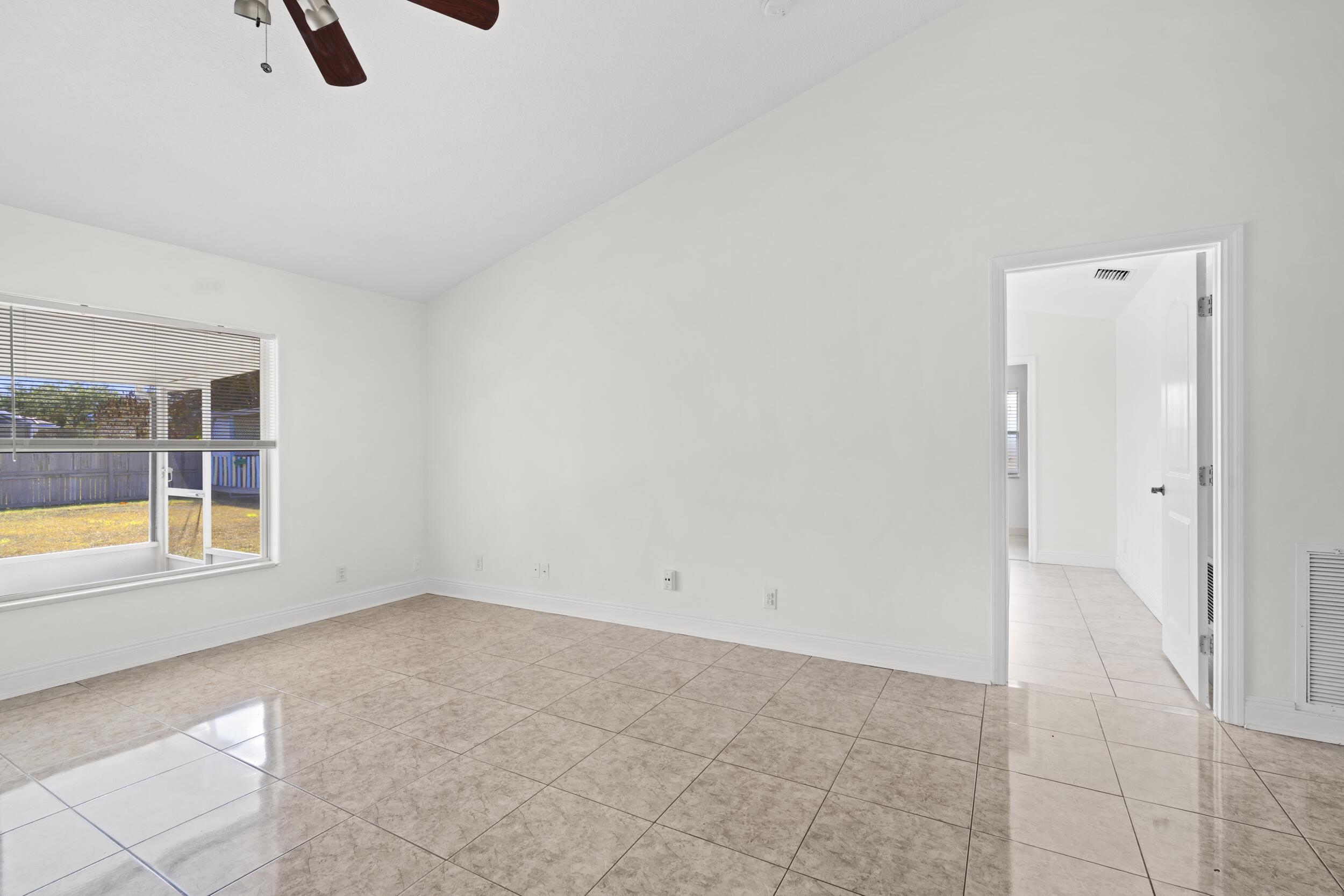 PORT ST LUCIE-SECTION 16- BLK 1484 LOT 30 (MAP 44/ - Residential