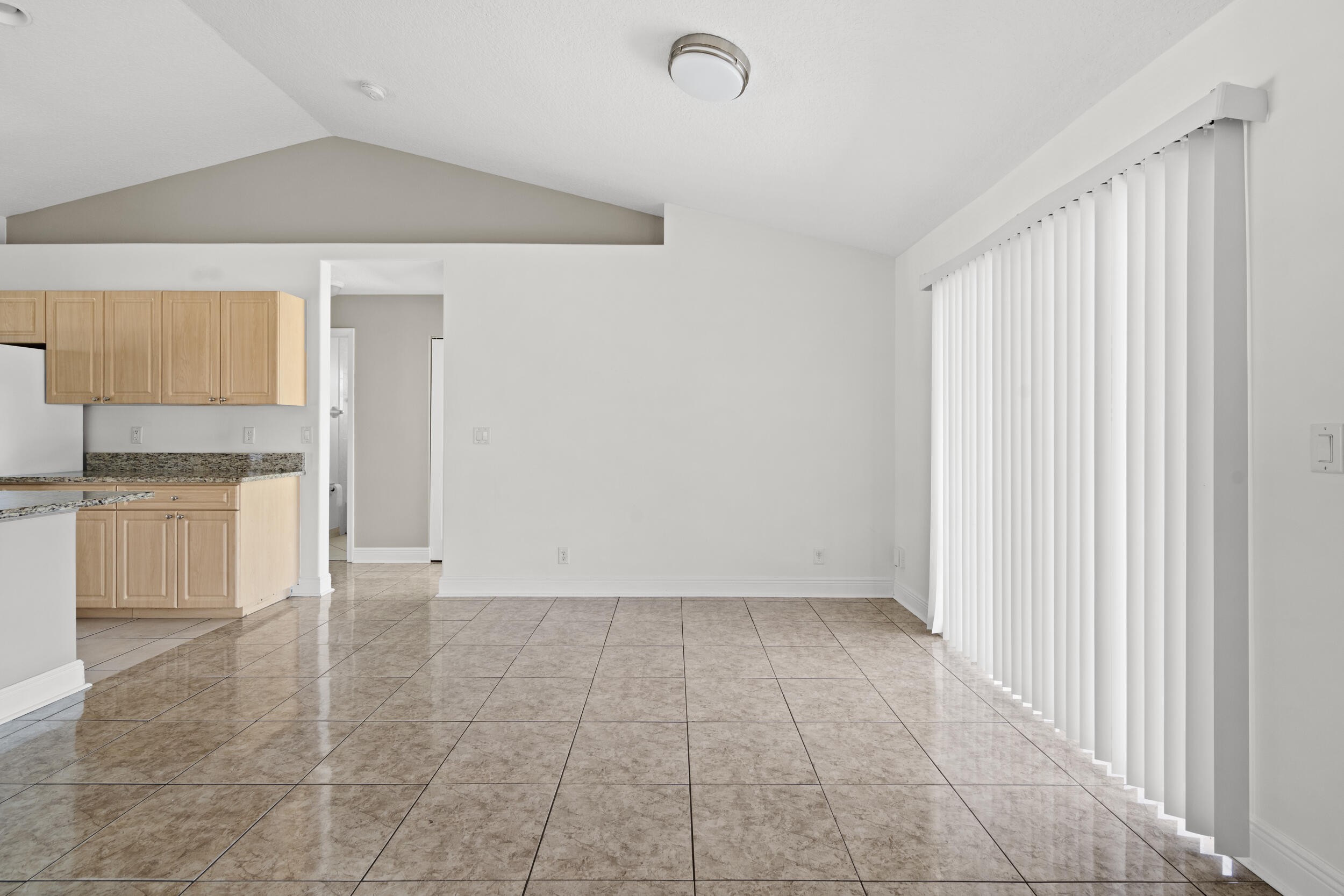 PORT ST LUCIE-SECTION 16- BLK 1484 LOT 30 (MAP 44/ - Residential