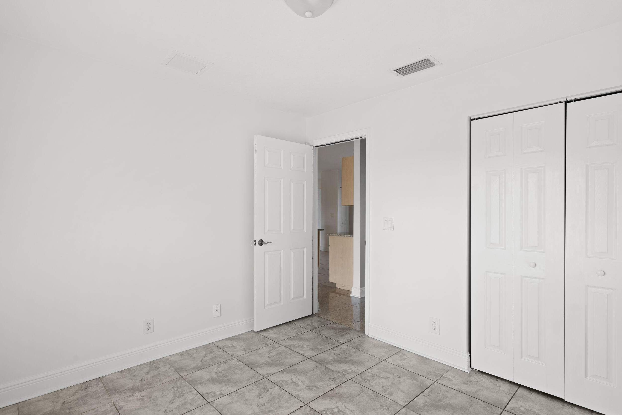 PORT ST LUCIE-SECTION 16- BLK 1484 LOT 30 (MAP 44/ - Residential