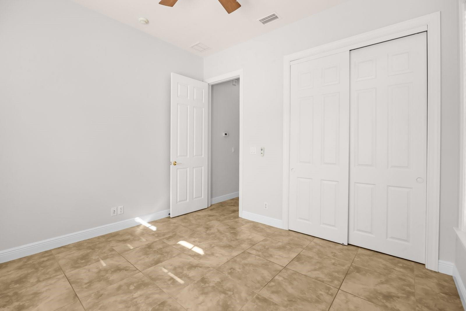 PALM COVE GOLF & YACHT CLUB - Residential