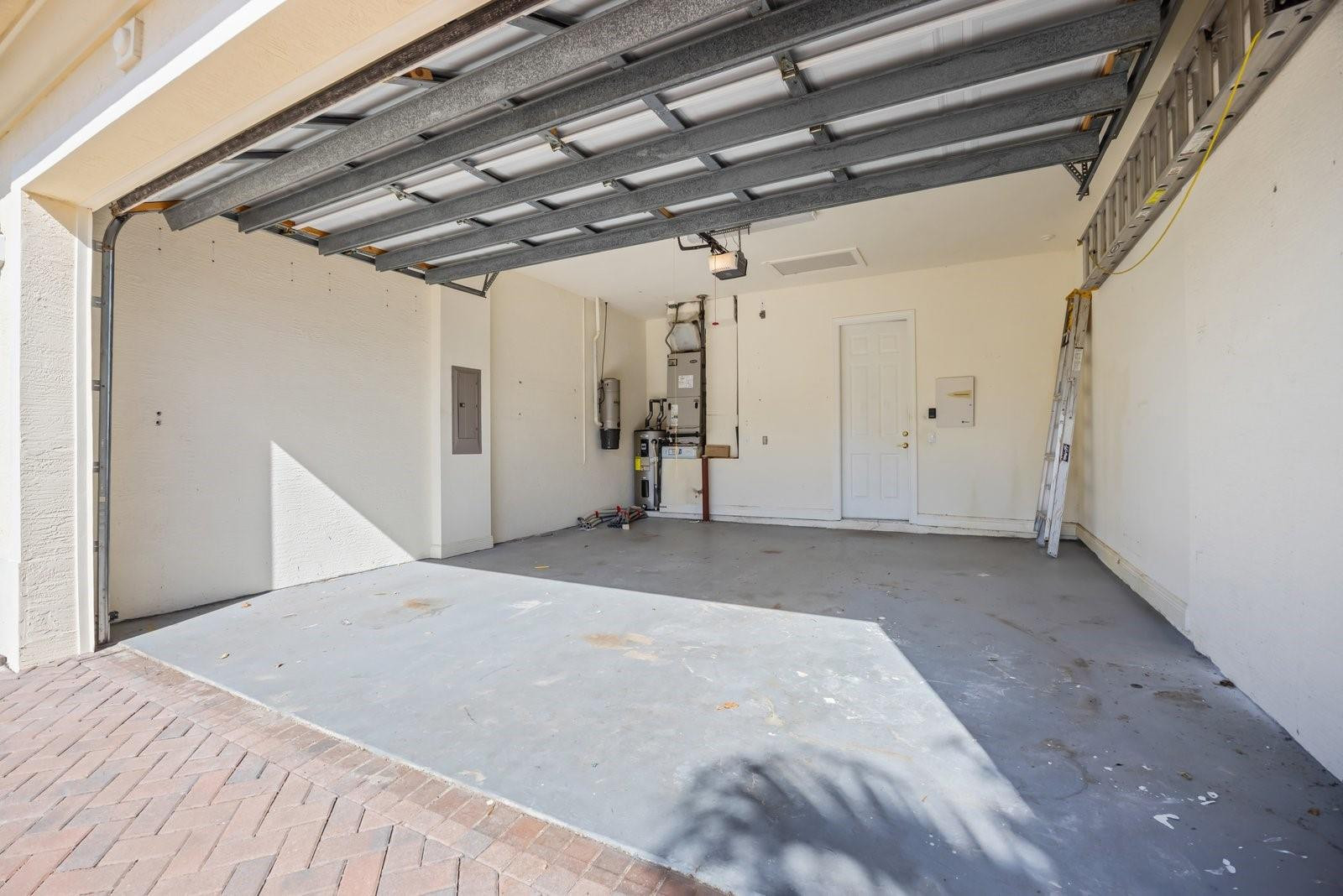 PALM COVE GOLF & YACHT CLUB - Residential