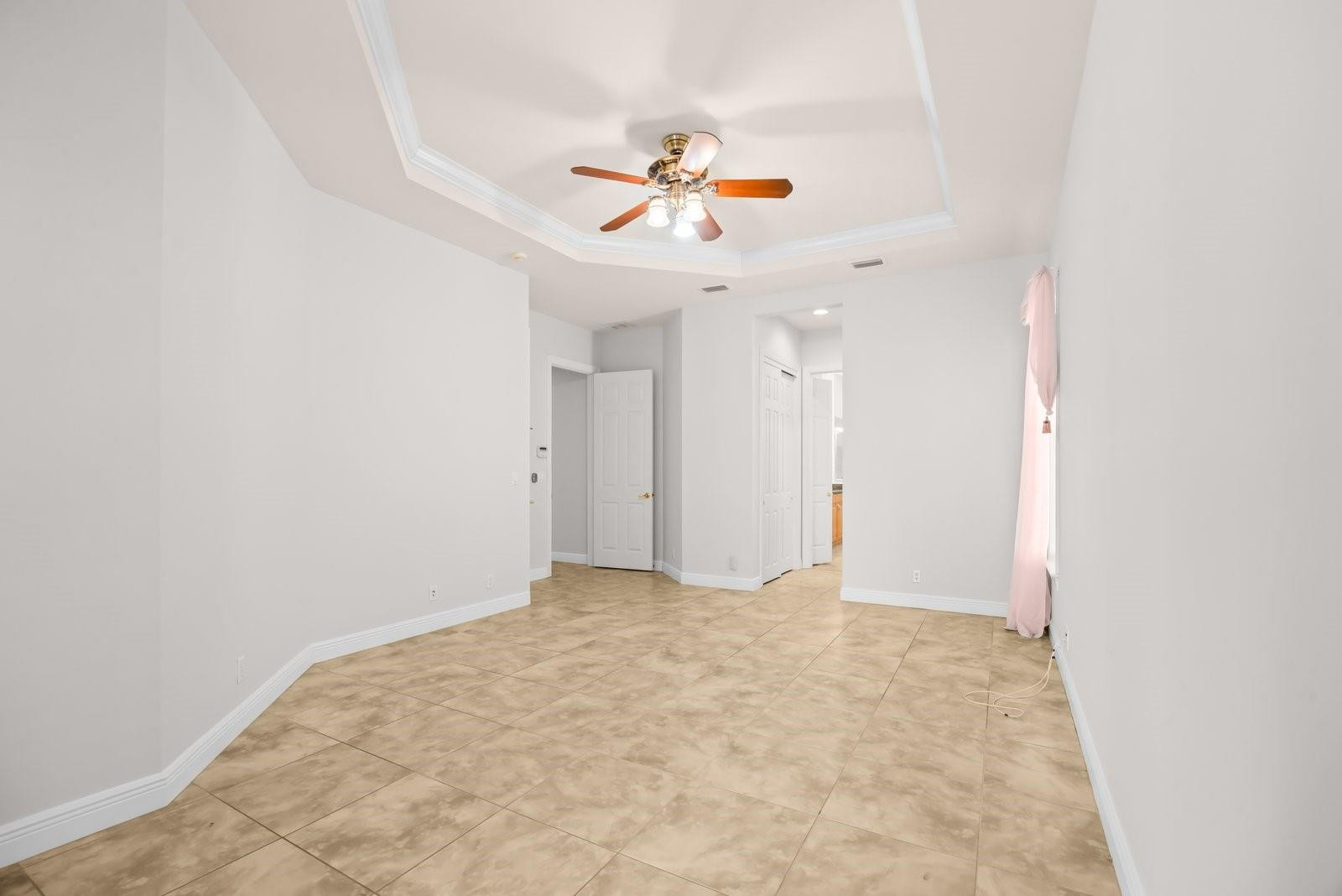 PALM COVE GOLF & YACHT CLUB - Residential