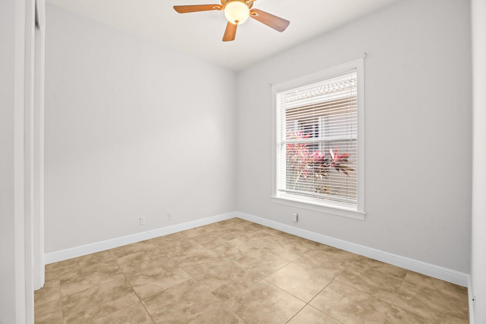 PALM COVE GOLF & YACHT CLUB - Residential