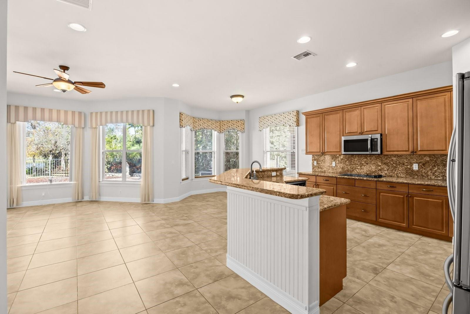 PALM COVE GOLF & YACHT CLUB - Residential