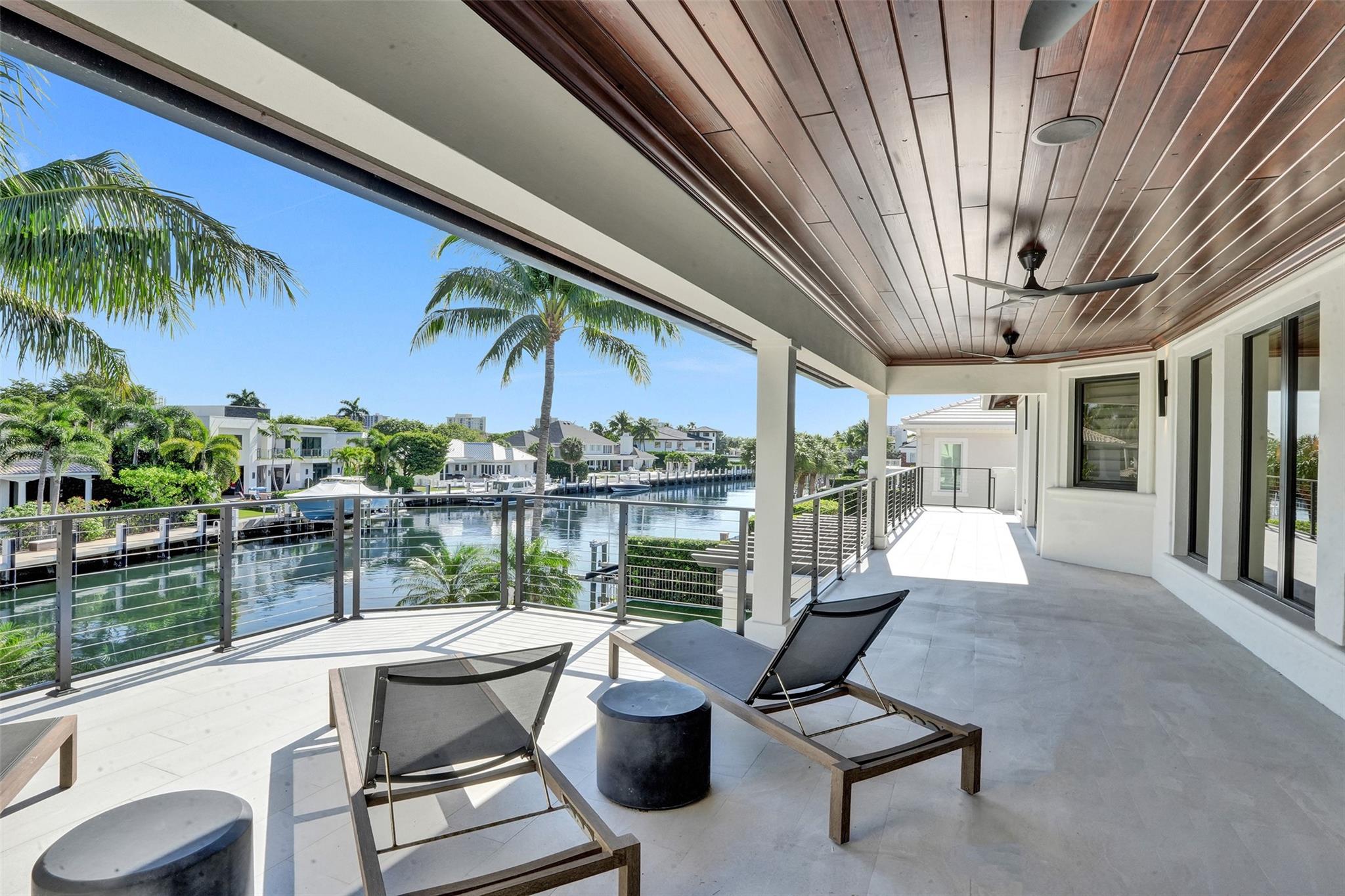 BAY COLONY - Residential