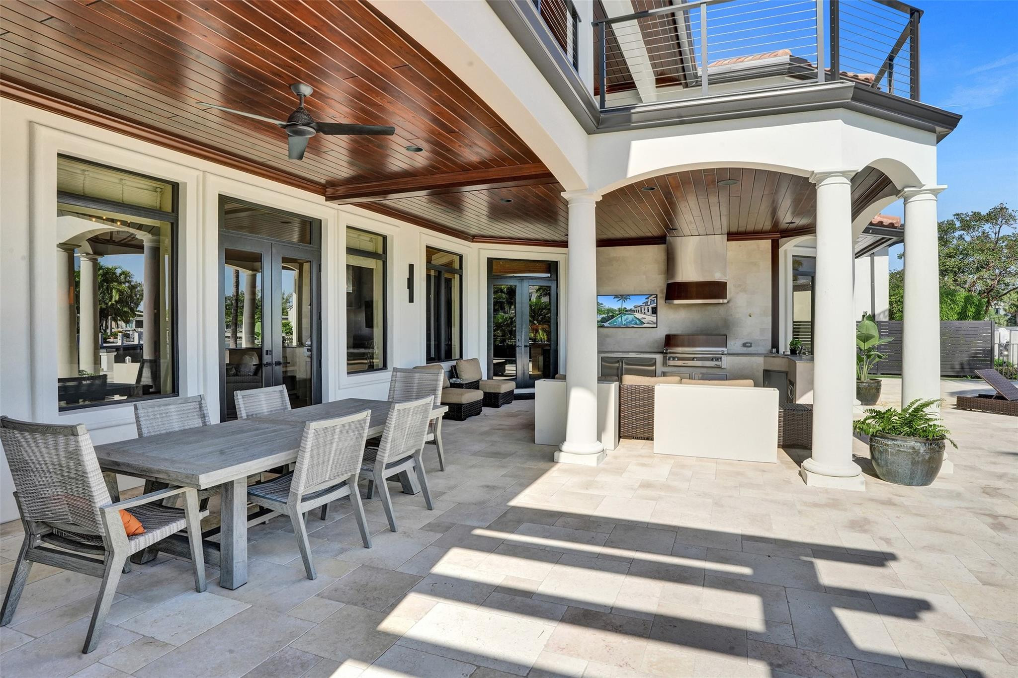 BAY COLONY - Residential