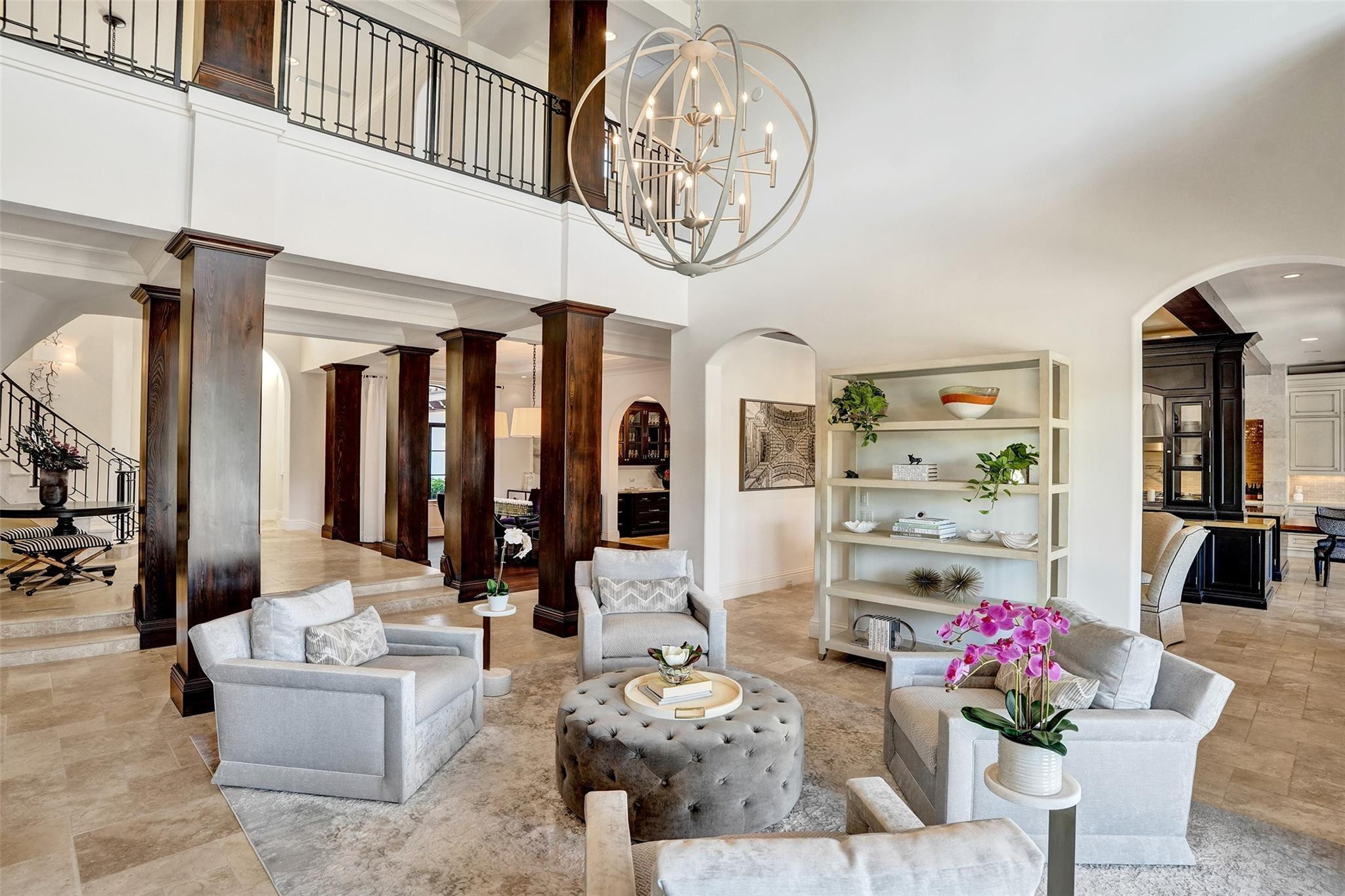 BAY COLONY - Residential