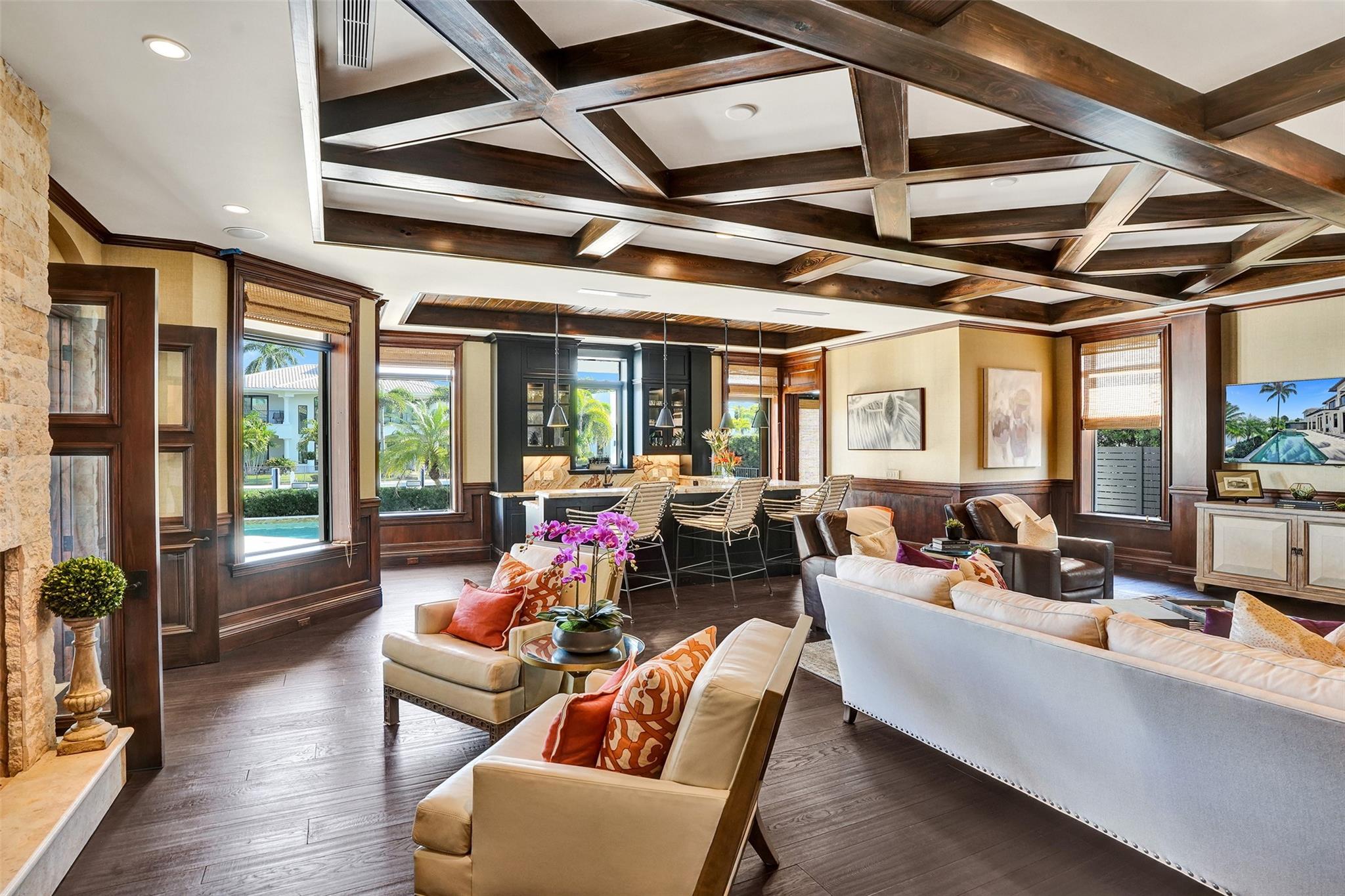 BAY COLONY - Residential