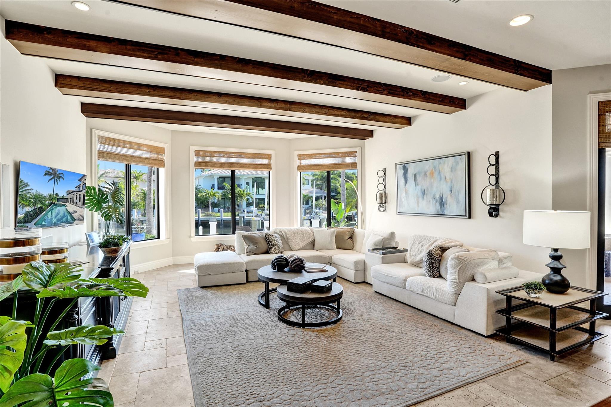 BAY COLONY - Residential