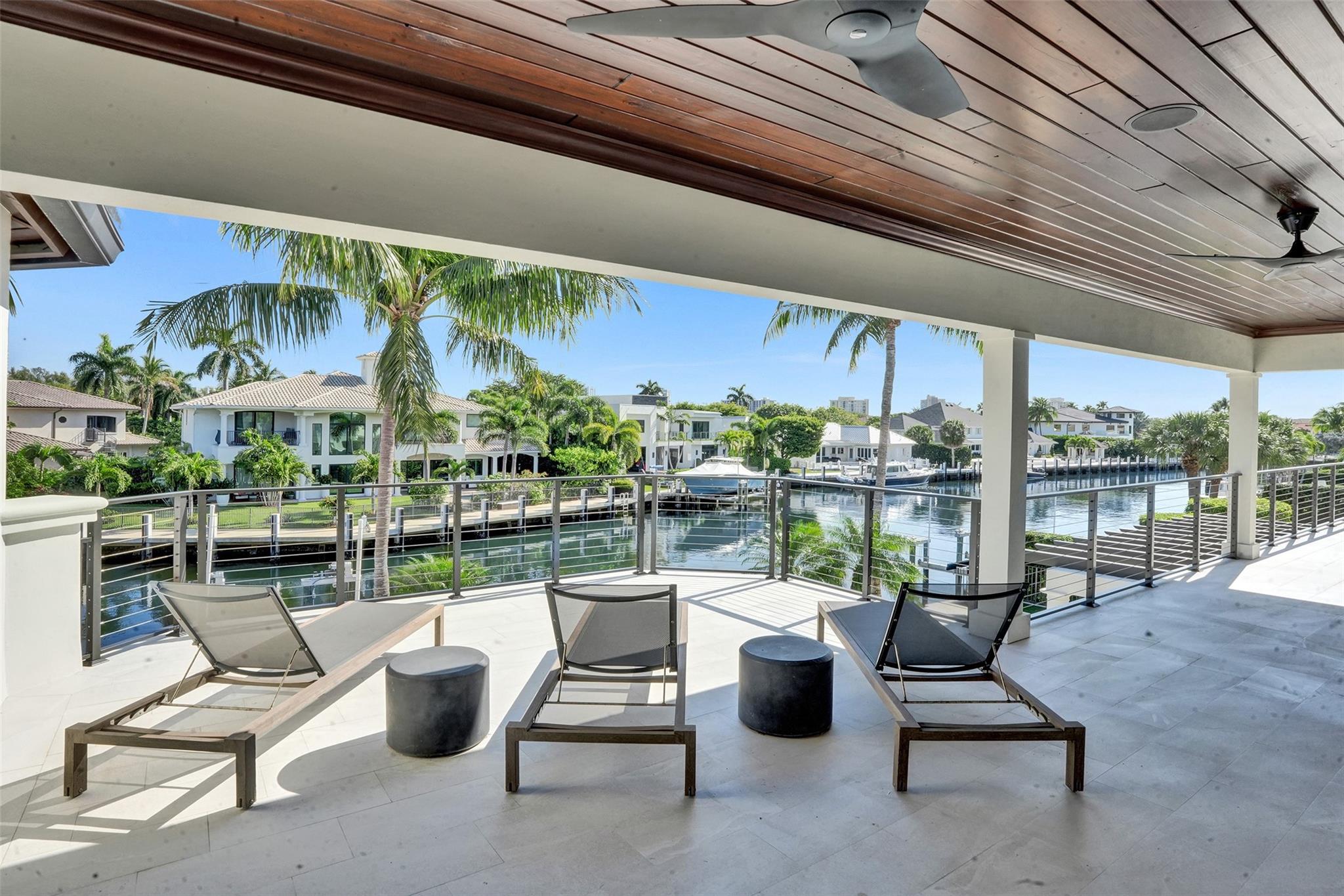 BAY COLONY - Residential